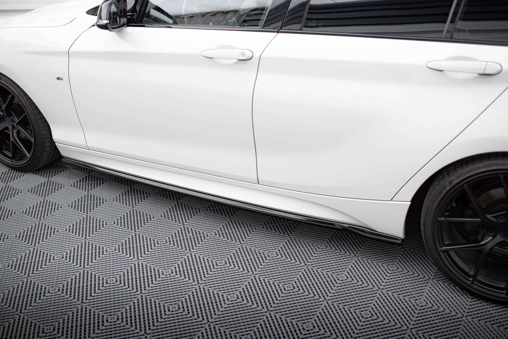 Side skirts diffusers v.5 bmw 1 m-pack / m140i f20 facelift