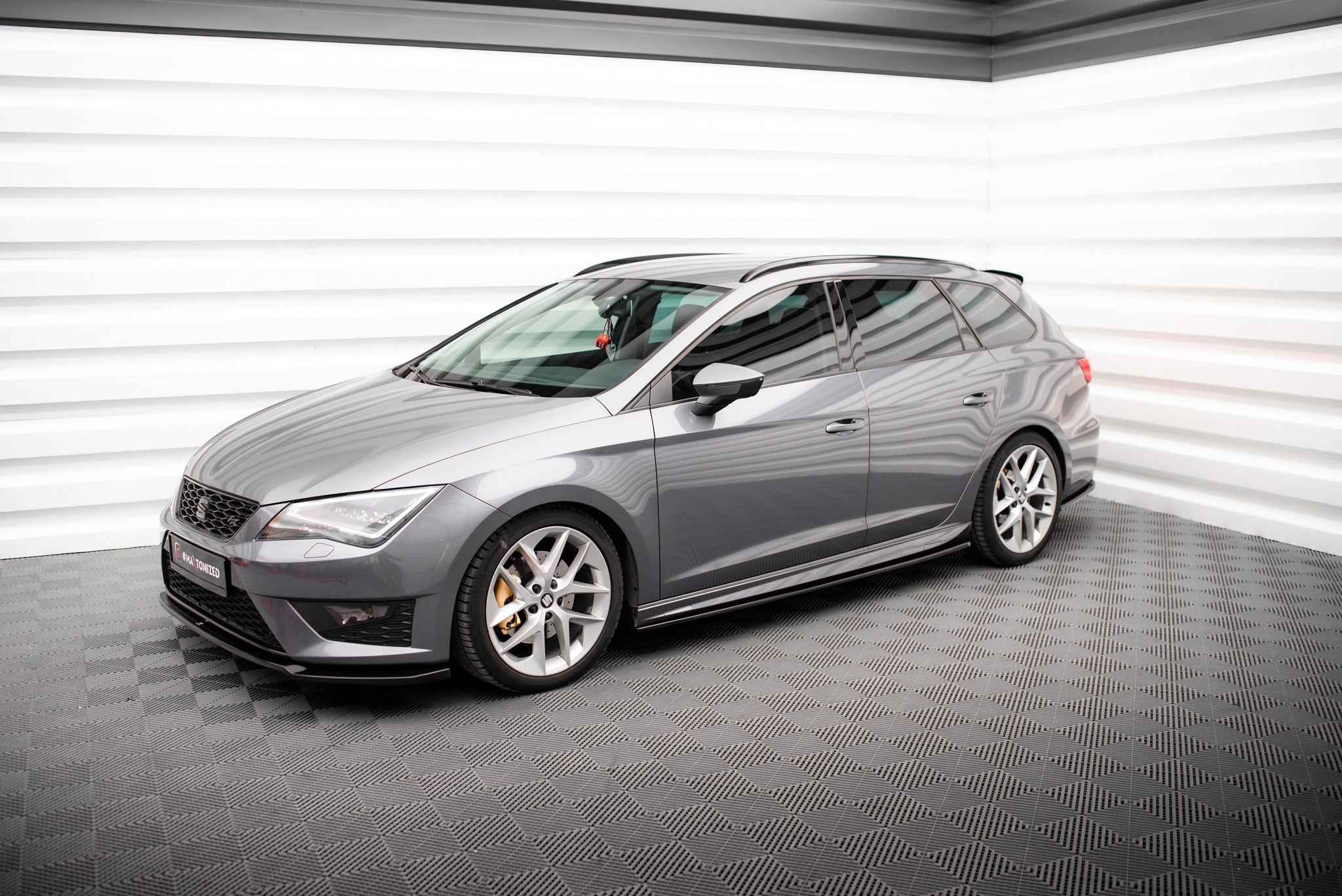 Sivuhelmat diffuusorit v.5 seat leon cupra / fr / standard mk3 / mk3 facelift