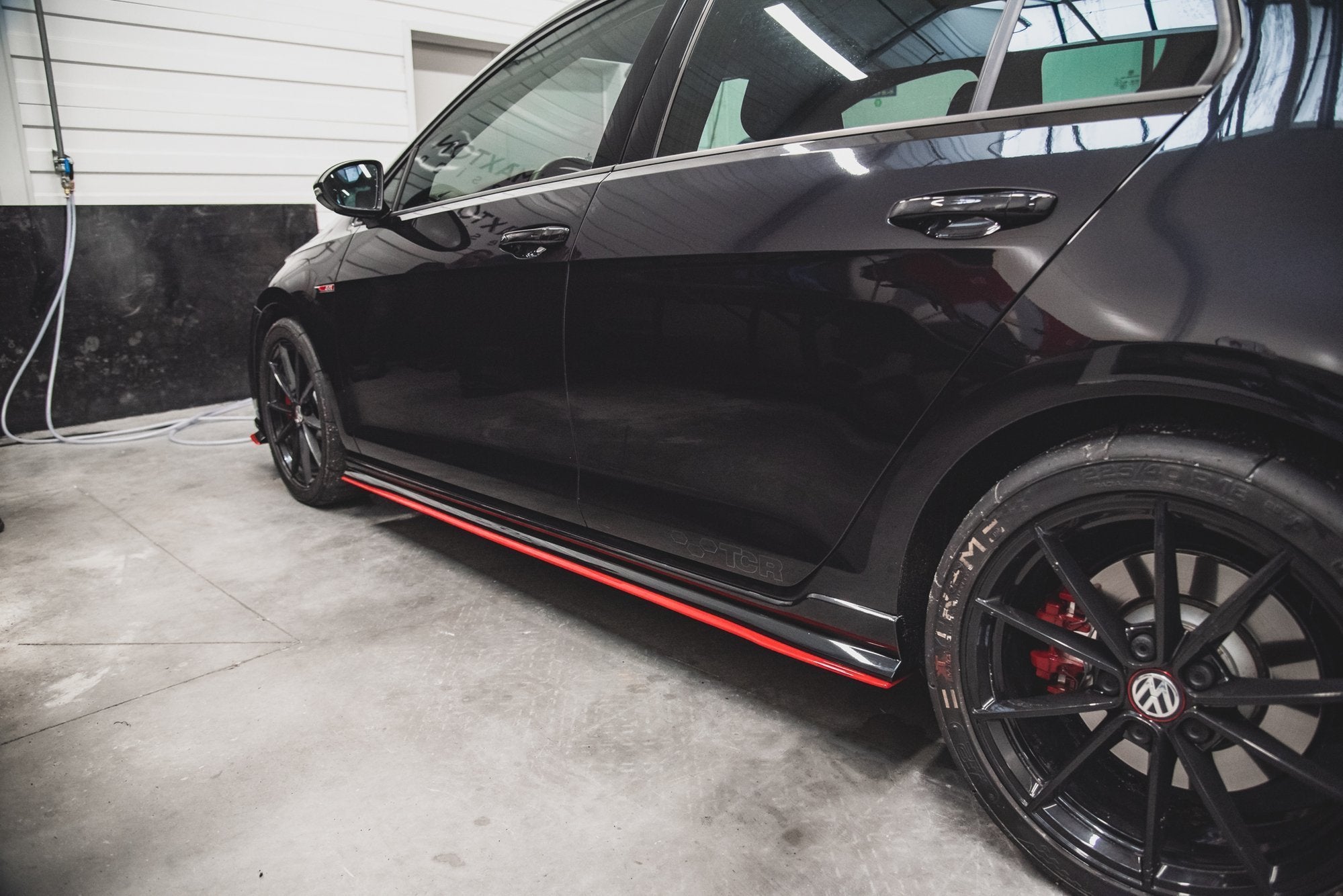 Side skirts diffusers vw golf 7 gti tcr