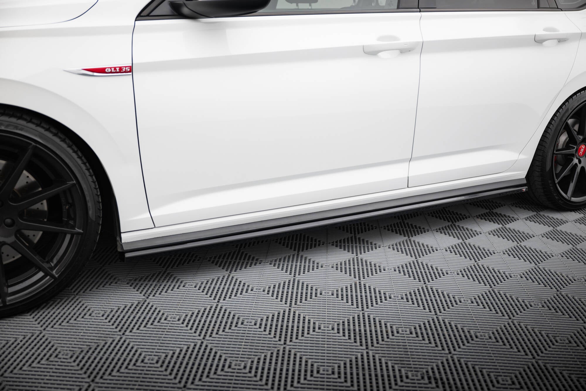 Side skirts diffusers volkswagen jetta gli mk7