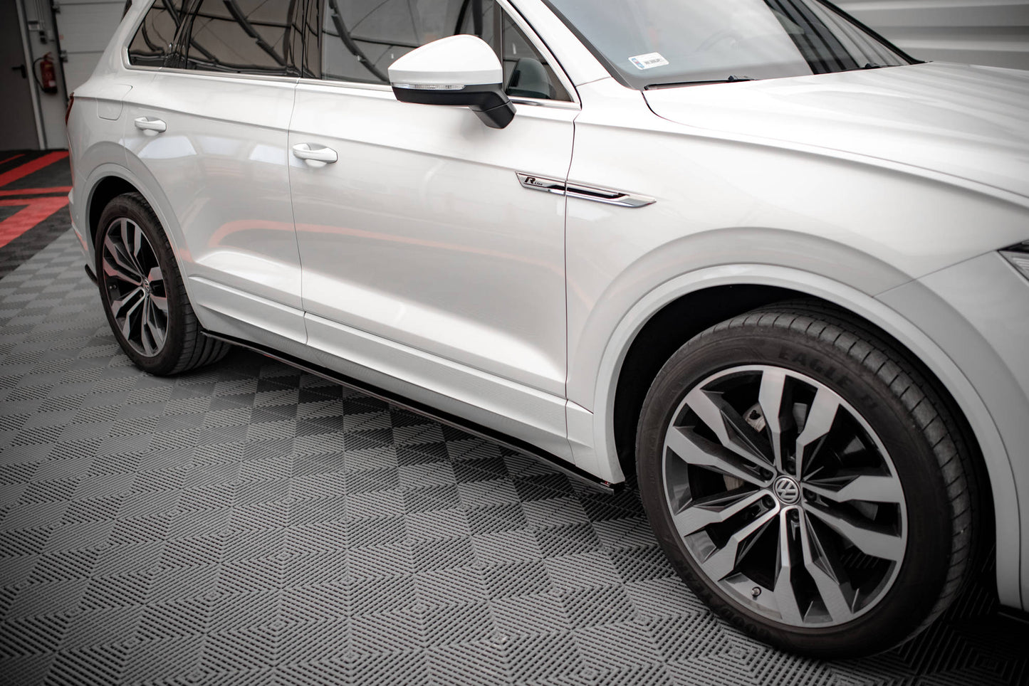 Side skirts diffusers volkswagen touareg r-line mk3