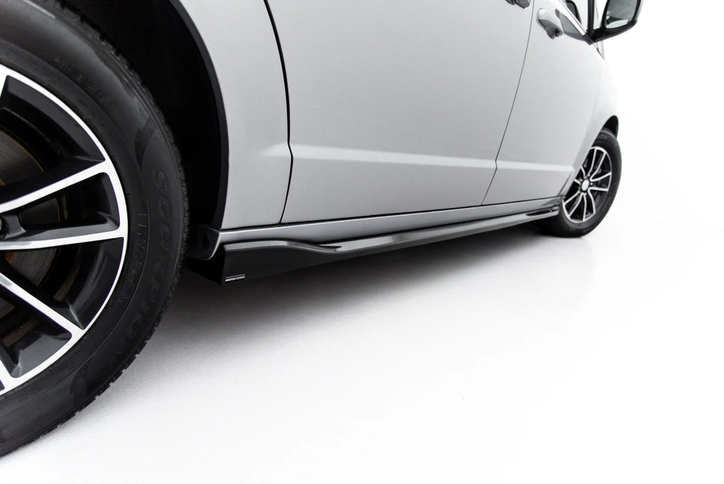 Side skirts diffusers suitable for dodge grand caravan mk5 facelift