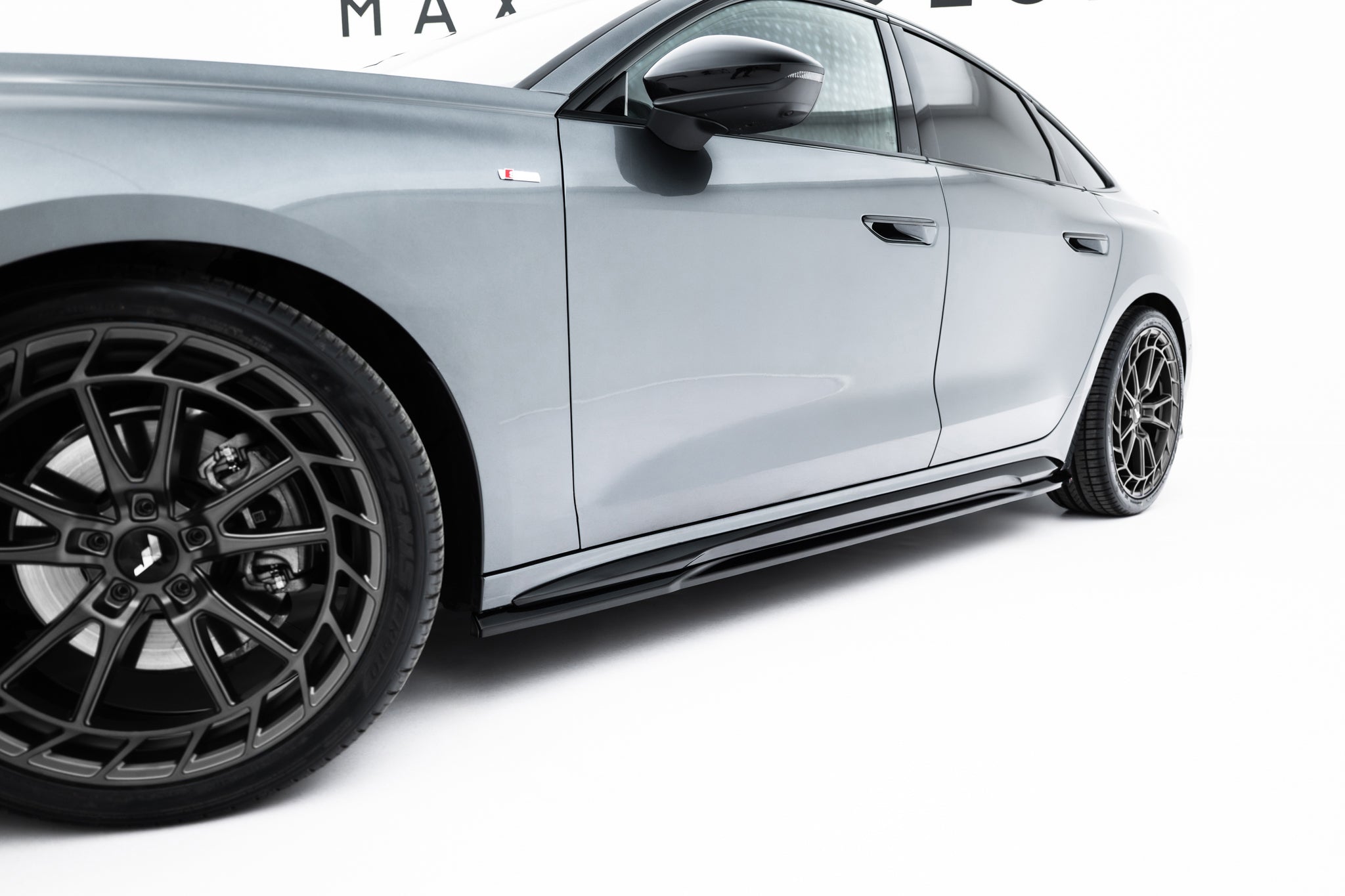 Sivuhelmat diffuusorit Audi A5 S-line / S5 Sedan / Avant B10