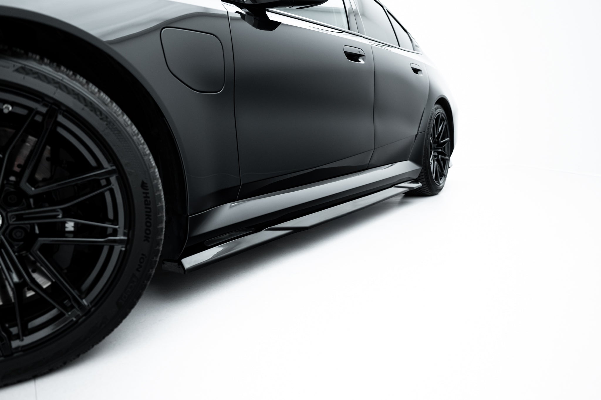 Sivuhelmat diffuusorit bmw m5 sedan / touring g90