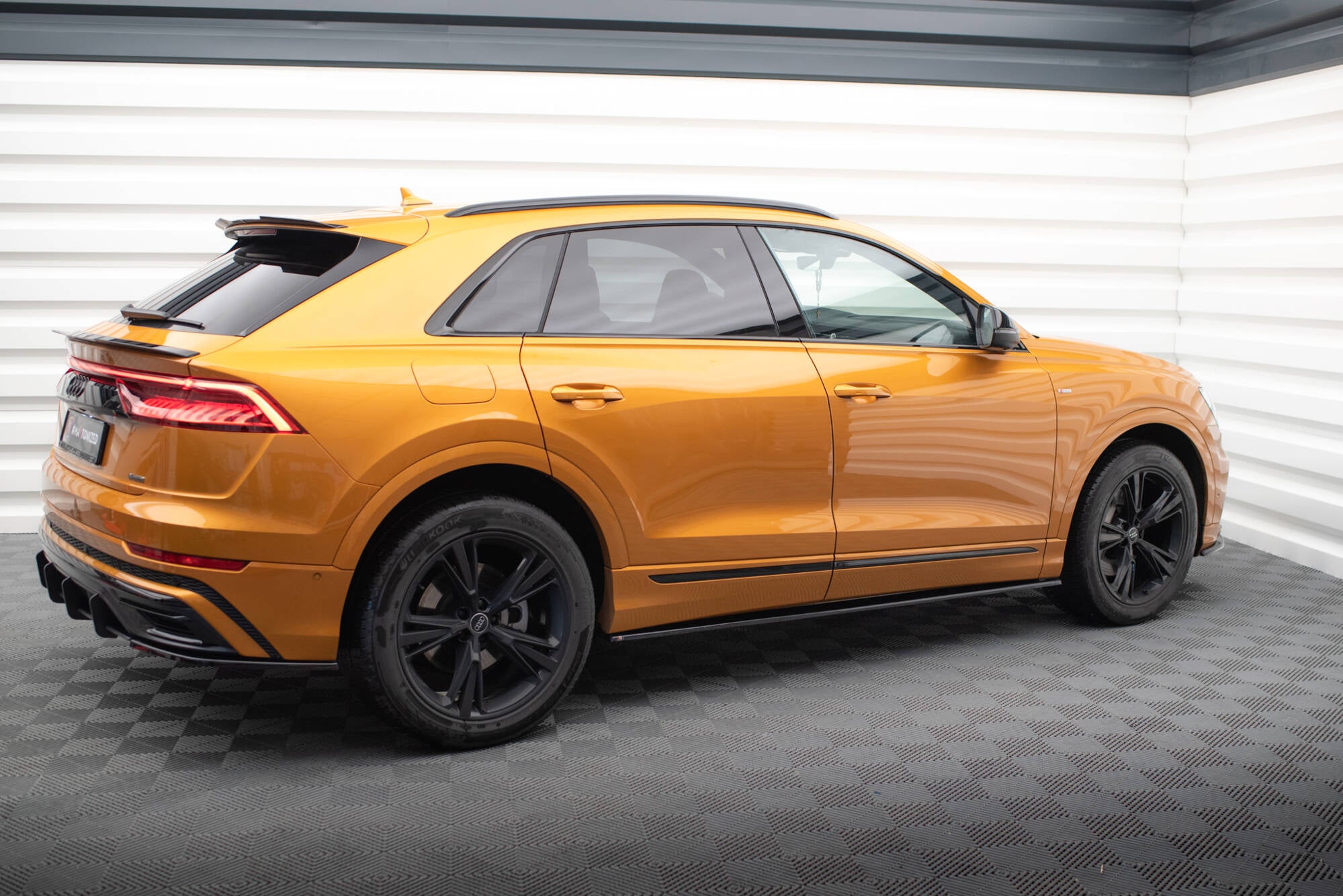 Side skirts diffusers  v.1 audi q8 / q8 s-line / sq8 mk1 / mk1 facelift