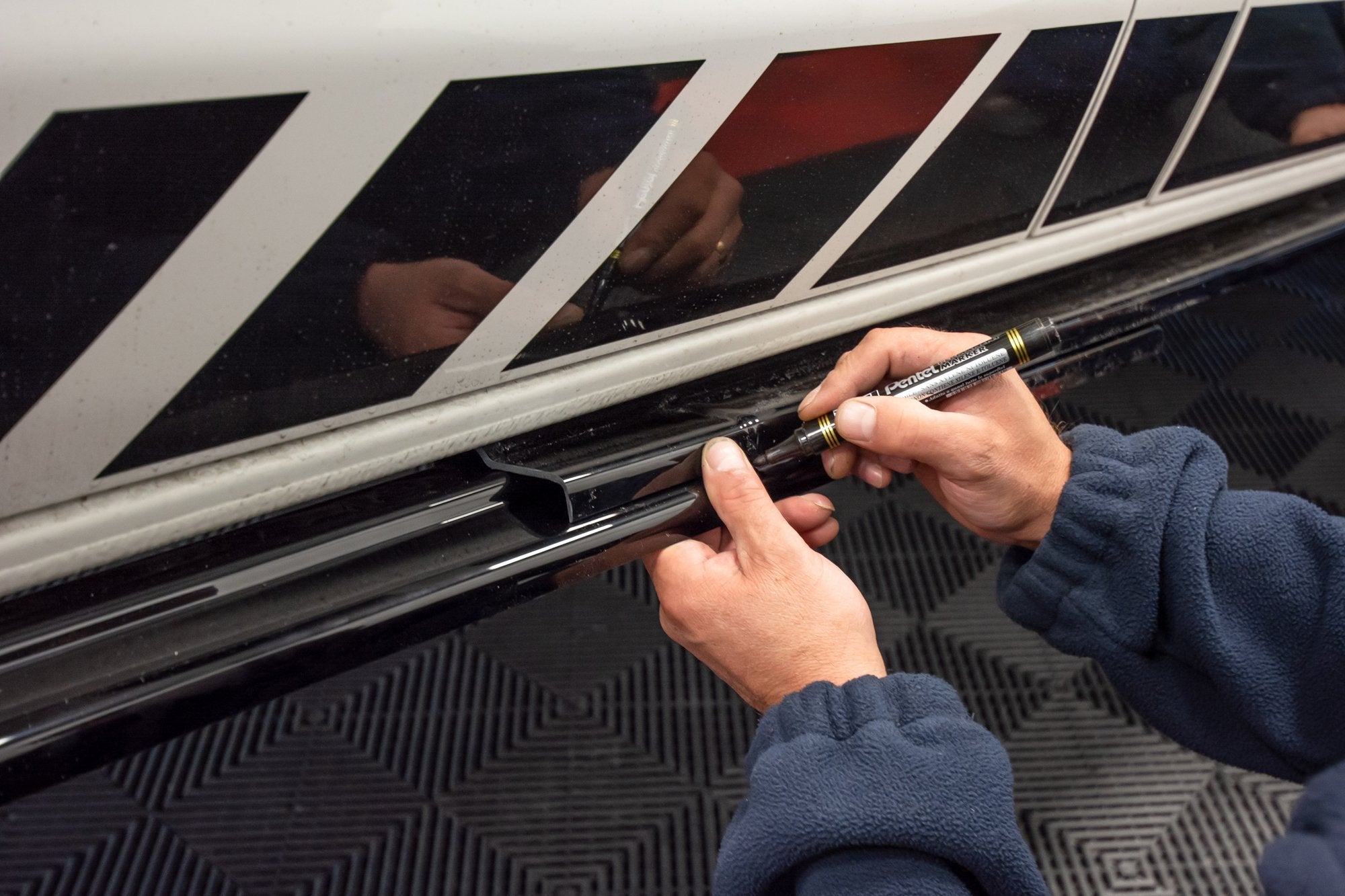 Side skirts diffusers volkswagen t6