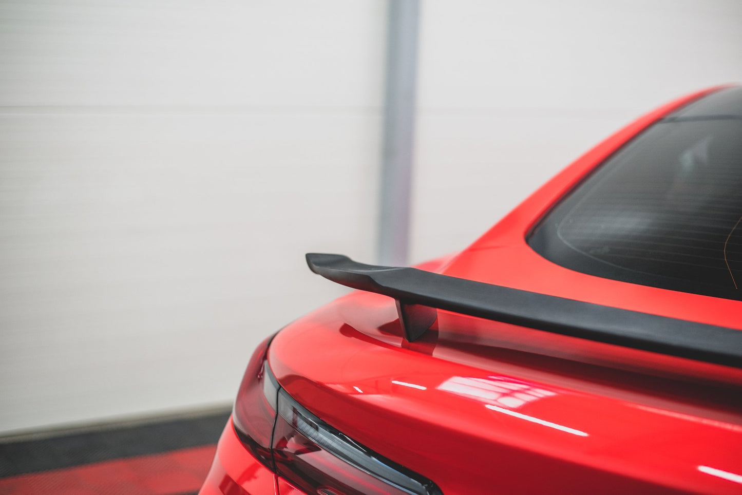 Spoiler bmw 8 coupe m-pack g15