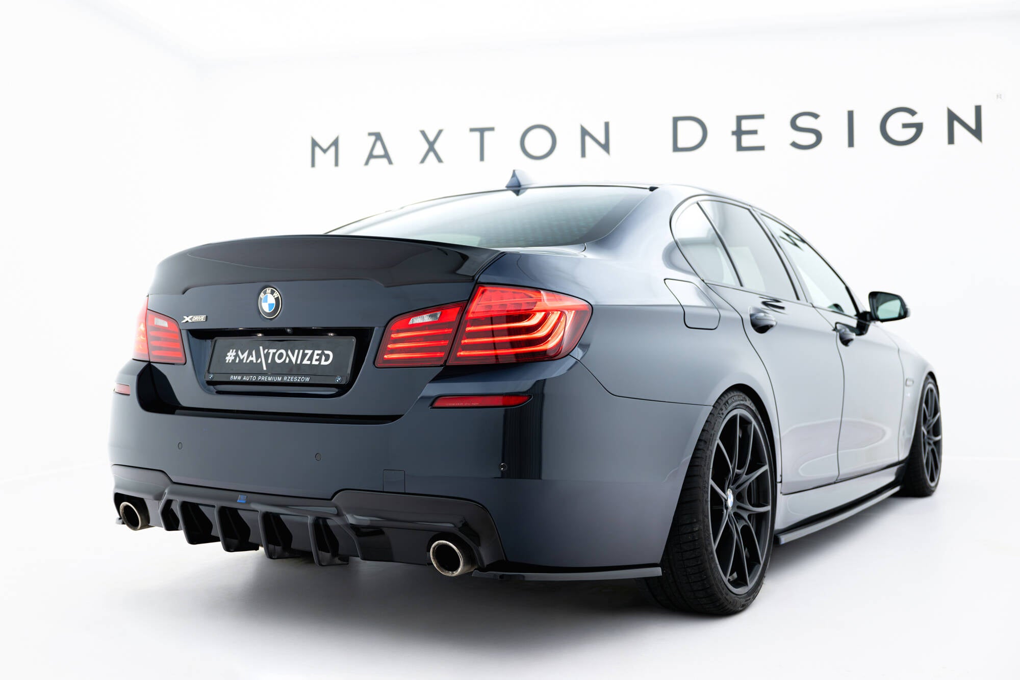 Spoileri CSL Look BMW 5 F10 / F10 -kasvojenkorotuksen jälkeen