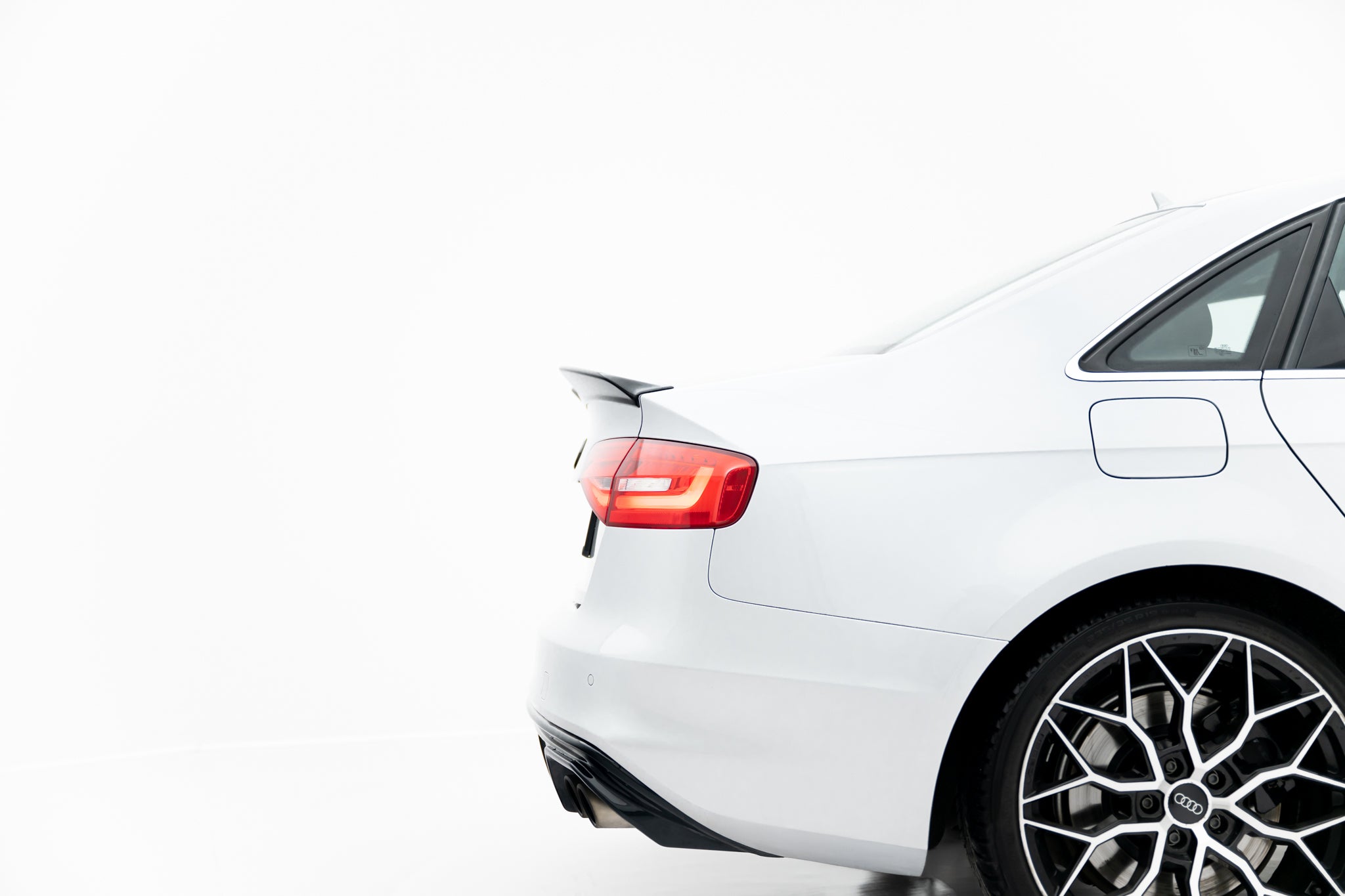 Spoiler cap 3d audi s4 sedan b8 facelift