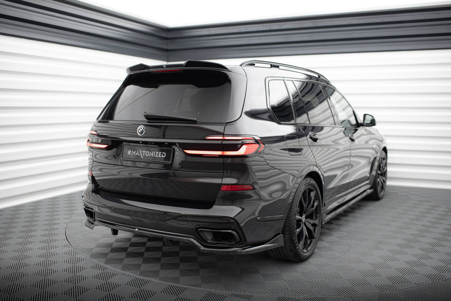 Spoiler cap 3d bmw x7 m-pack g07