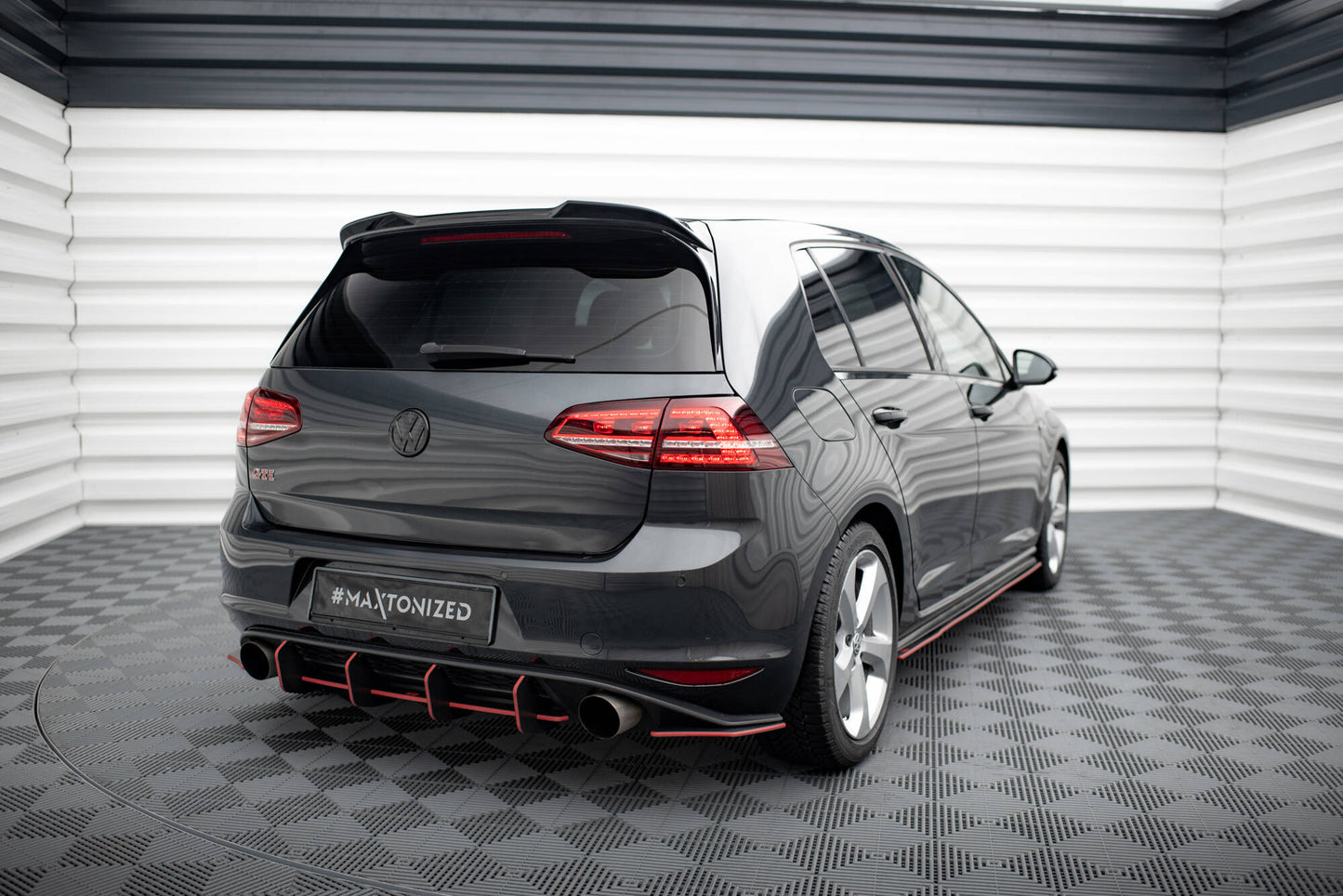 Spoiler cap 3d volkswagen golf r / r-line / gti mk7