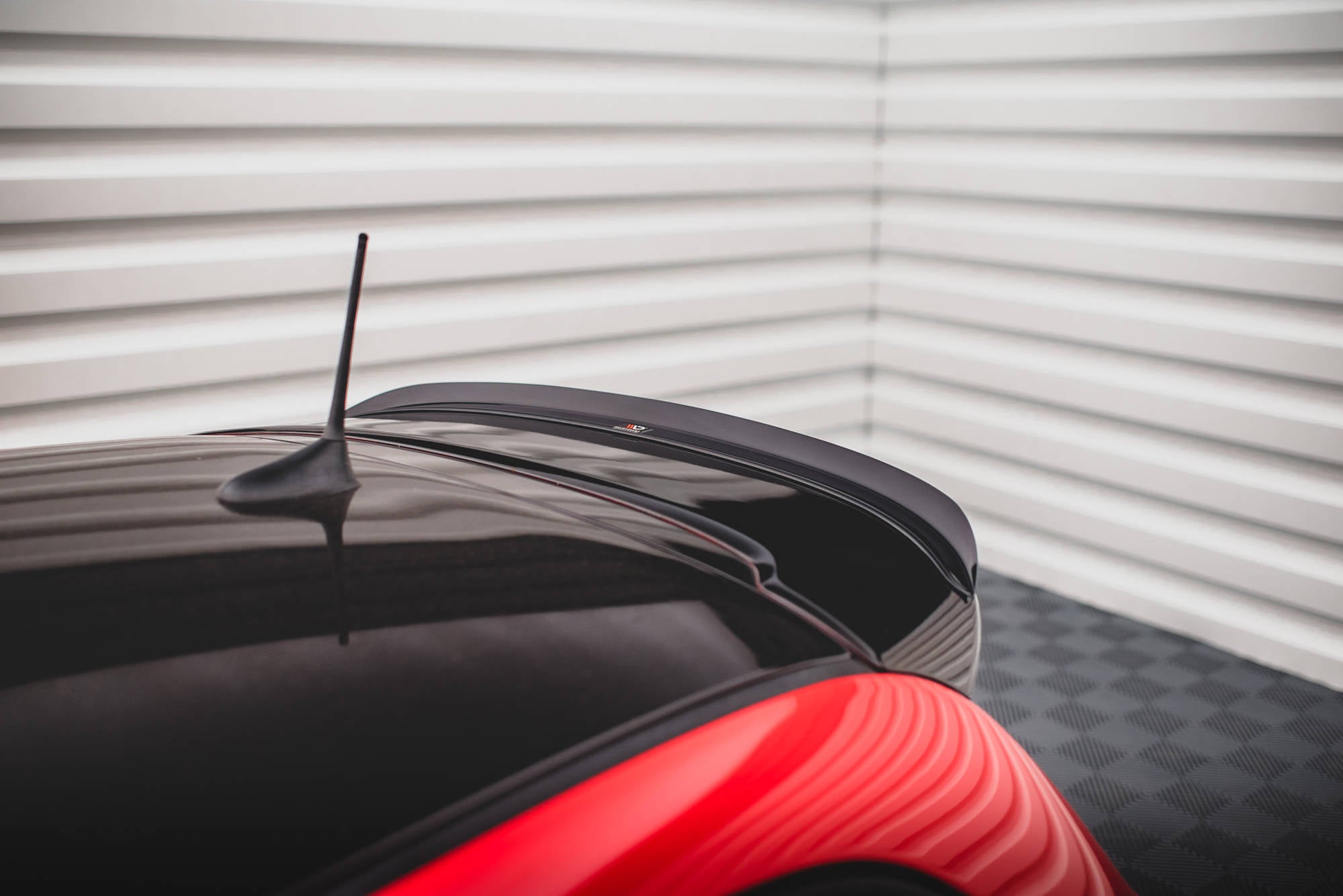 Spoilerin korkki Abarth 595 Mk1 kasvojenkorotus