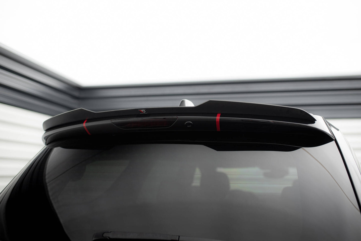 Spoiler cap dodge durango facelift rt / srt mk3