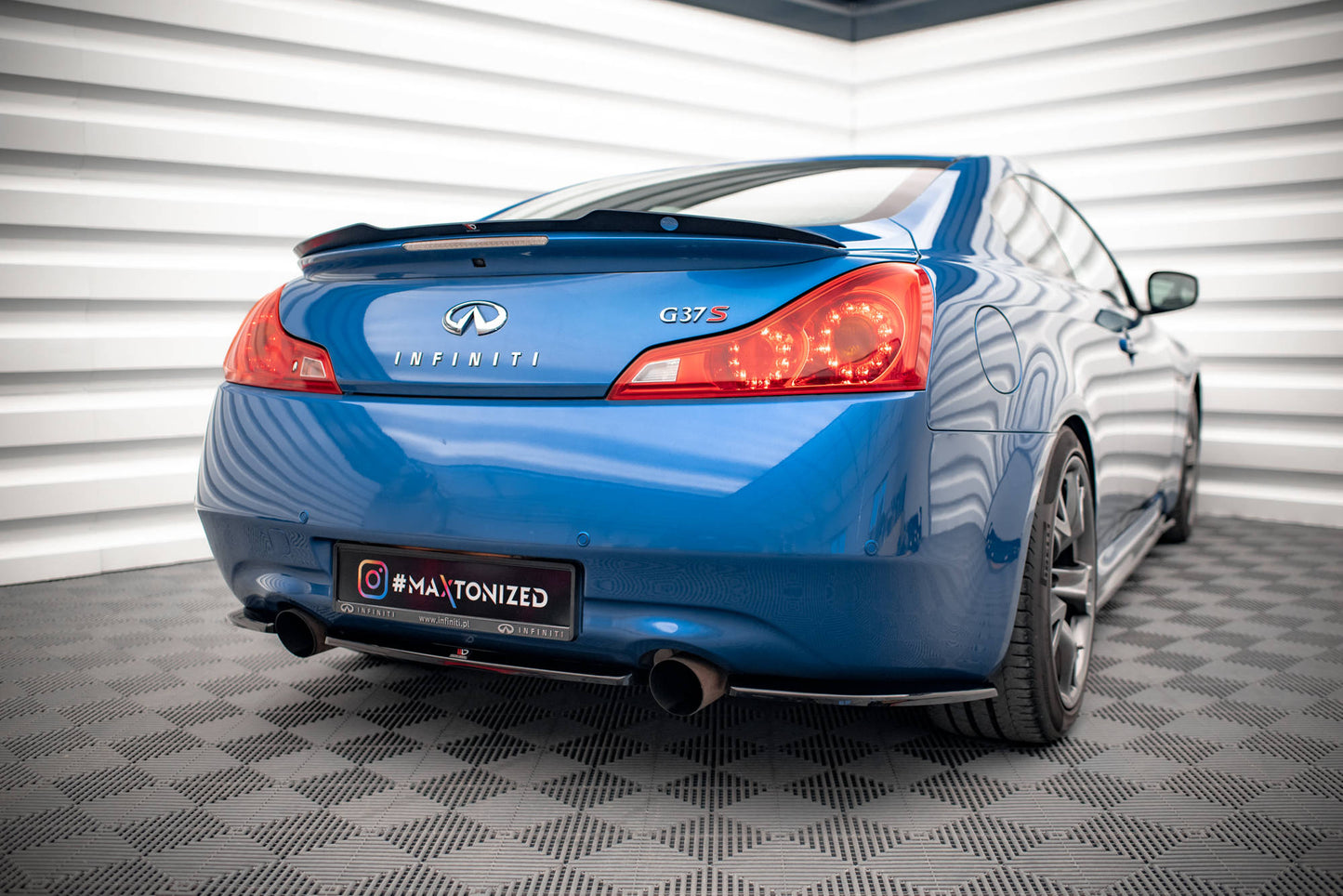 Spoiler cap infiniti g37 coupe