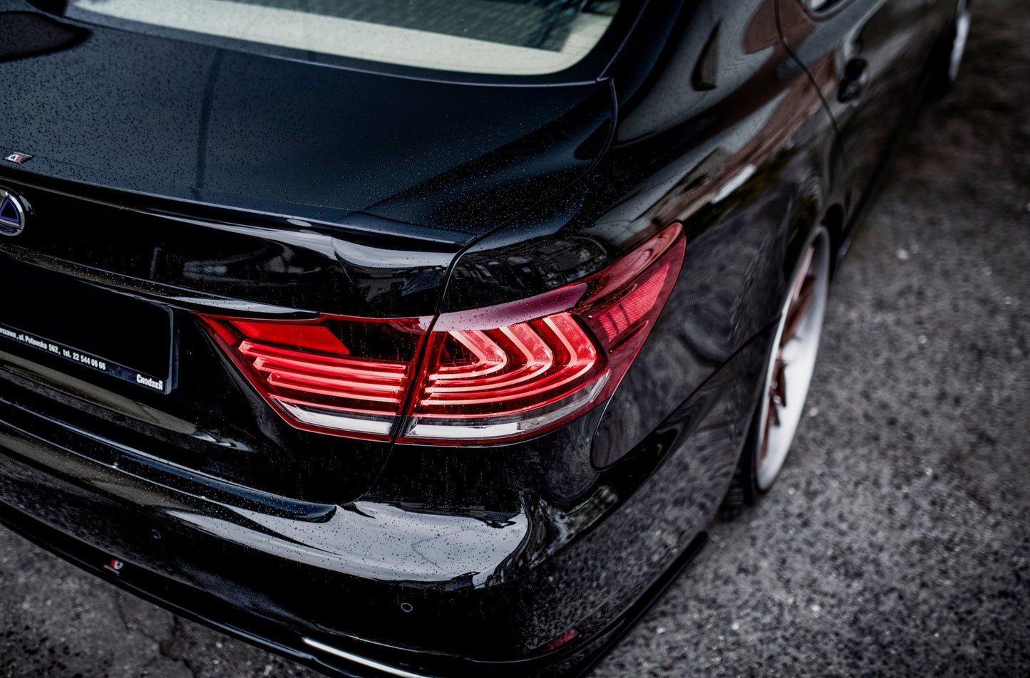 Spoiler cap lexus ls mk4 facelift