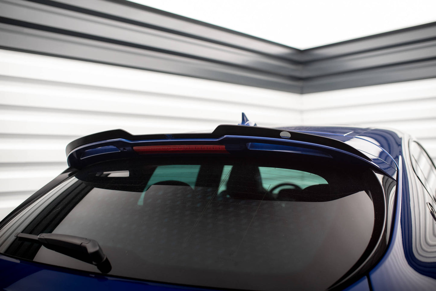 Spoiler cap maserati levante mk1