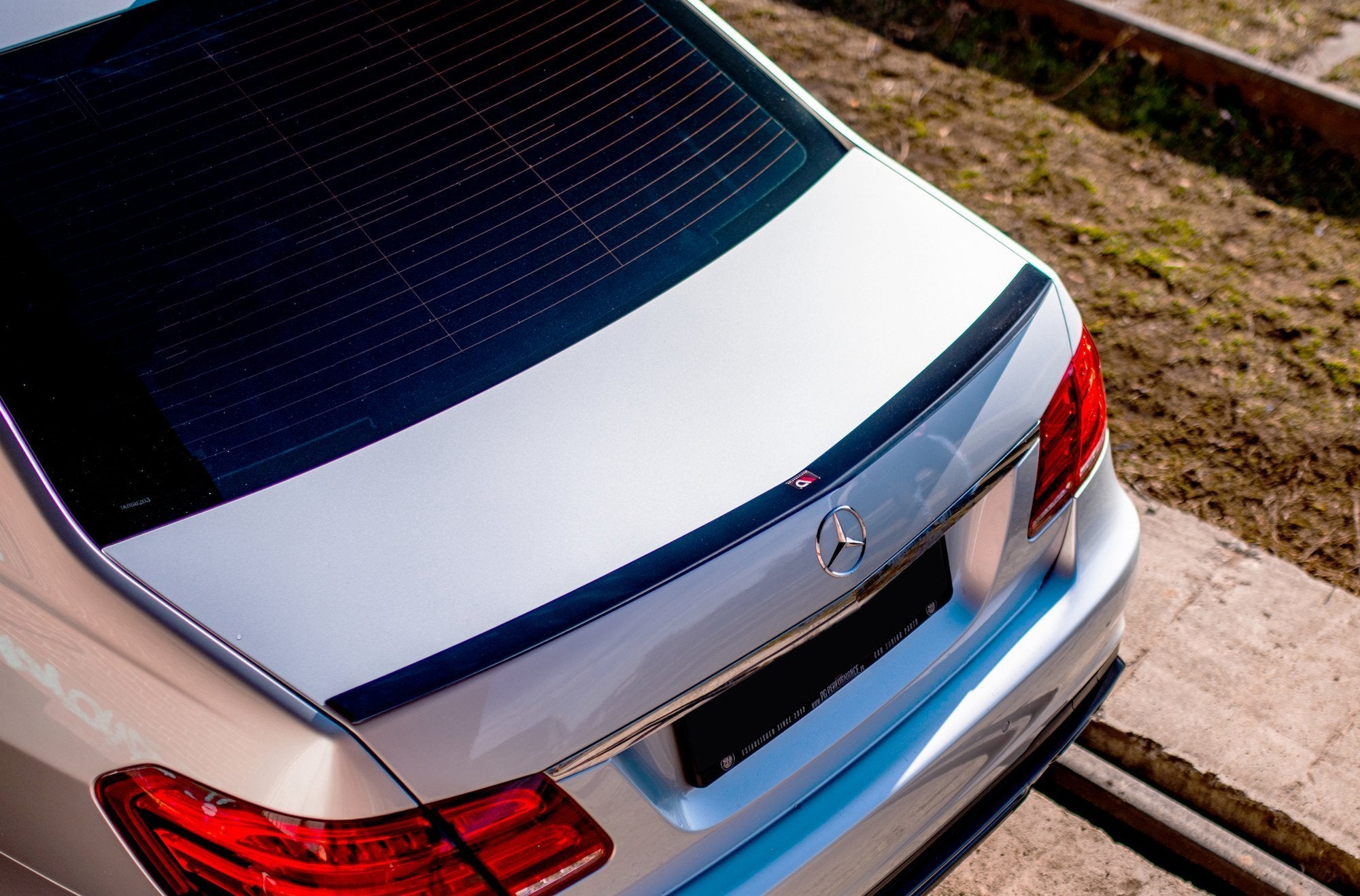 Spoiler cap mercedes-benz e63 amg / amg-line / standard sedan w212 facelift
