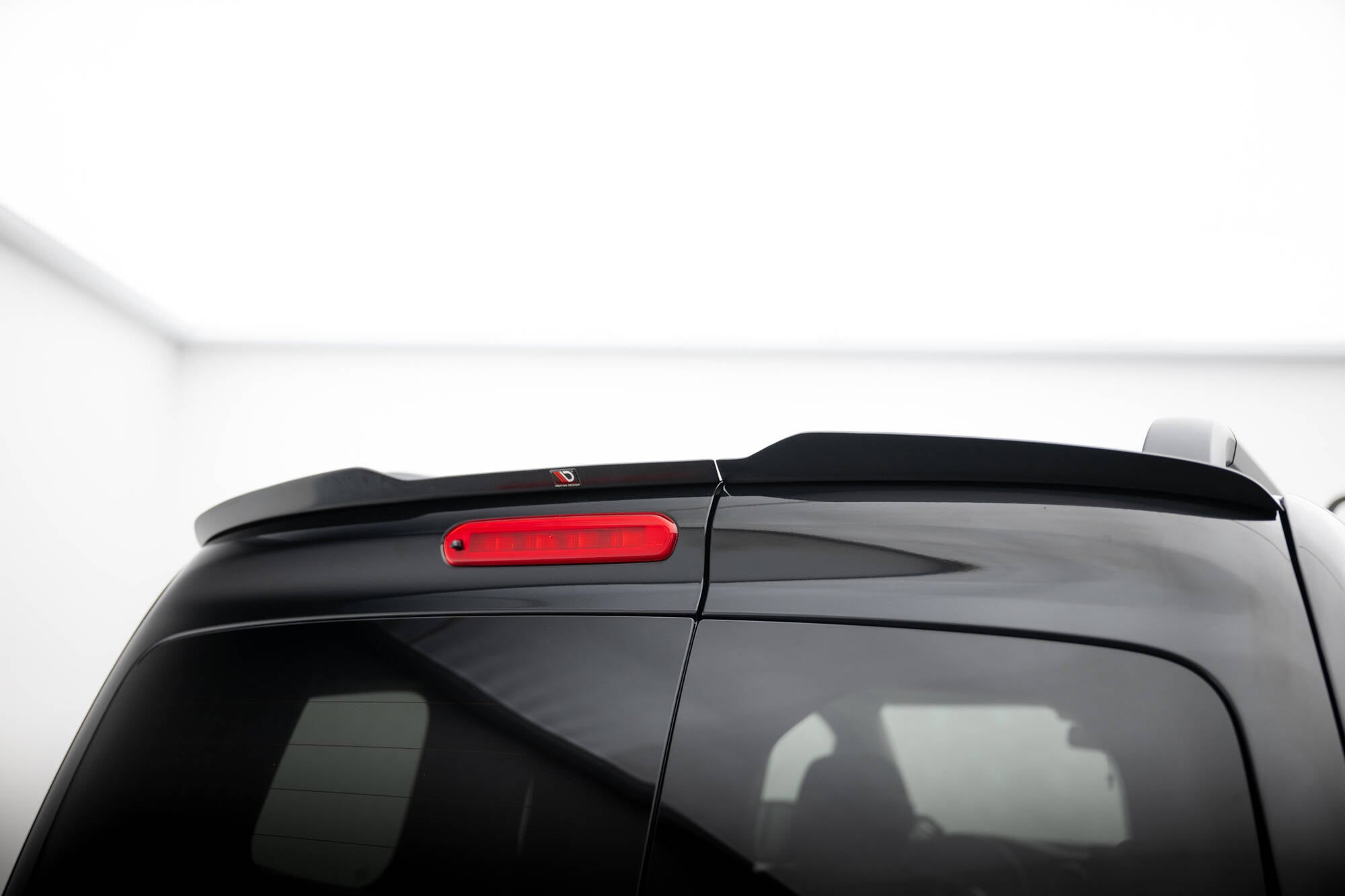Spoiler cap mercedes-benz t w420
