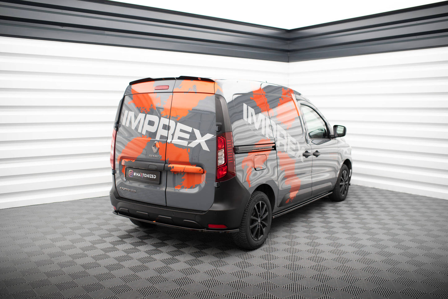 Spoiler cap renault express mk2