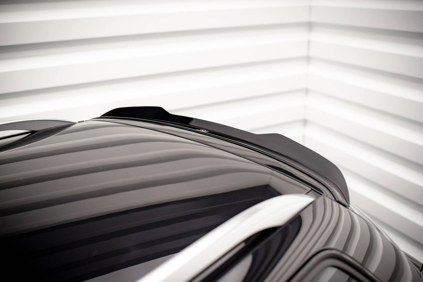 Spoiler cap seat exeo st