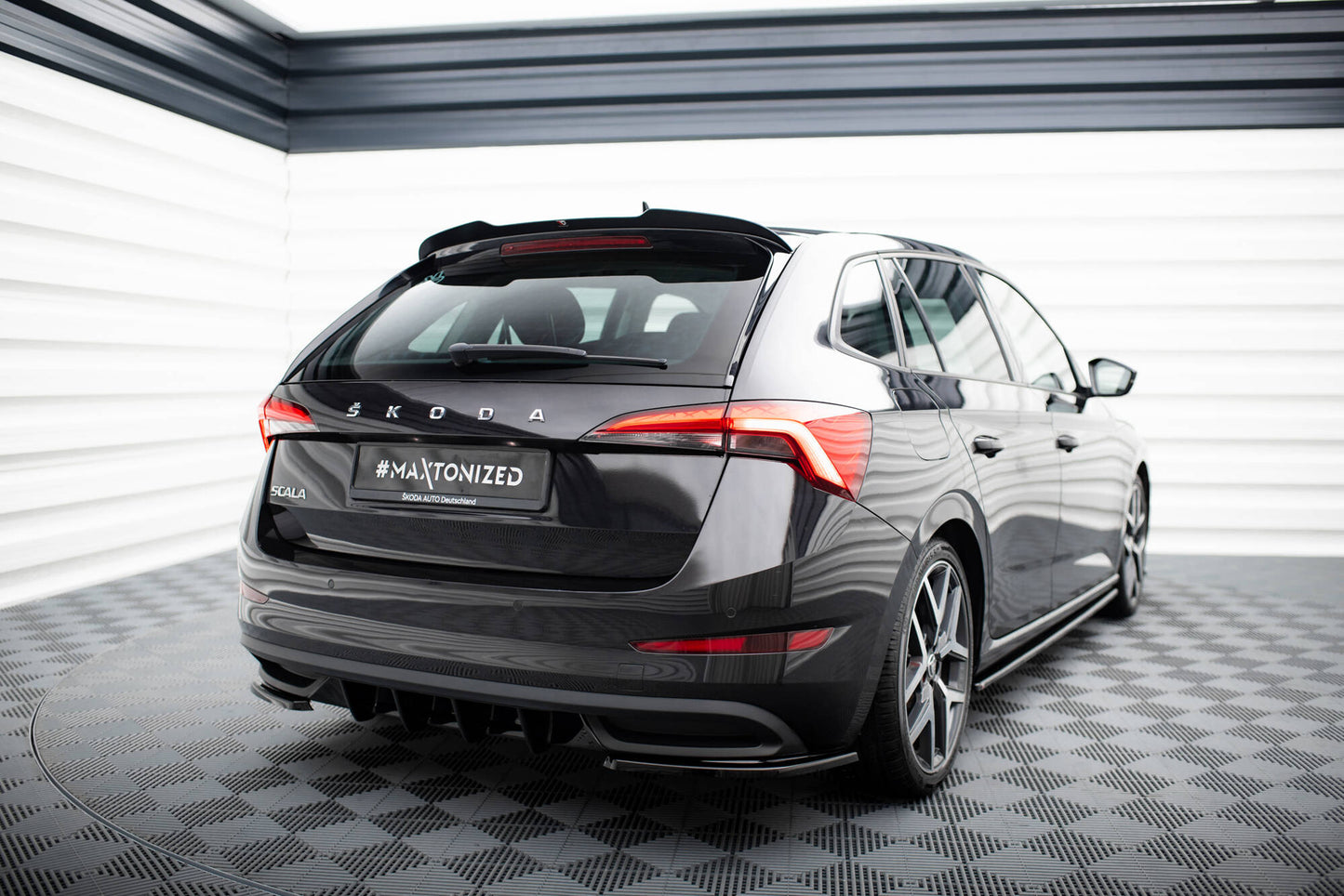 Spoiler cap skoda scala