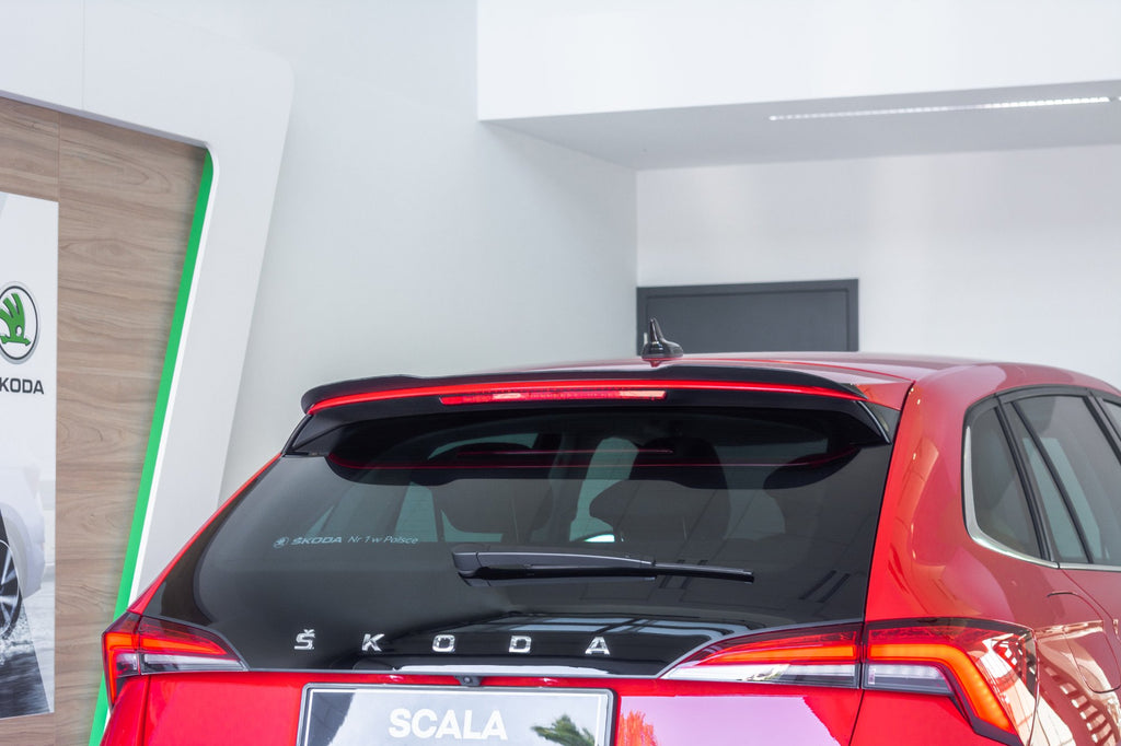 Spoileri cap skoda scala kuva scala