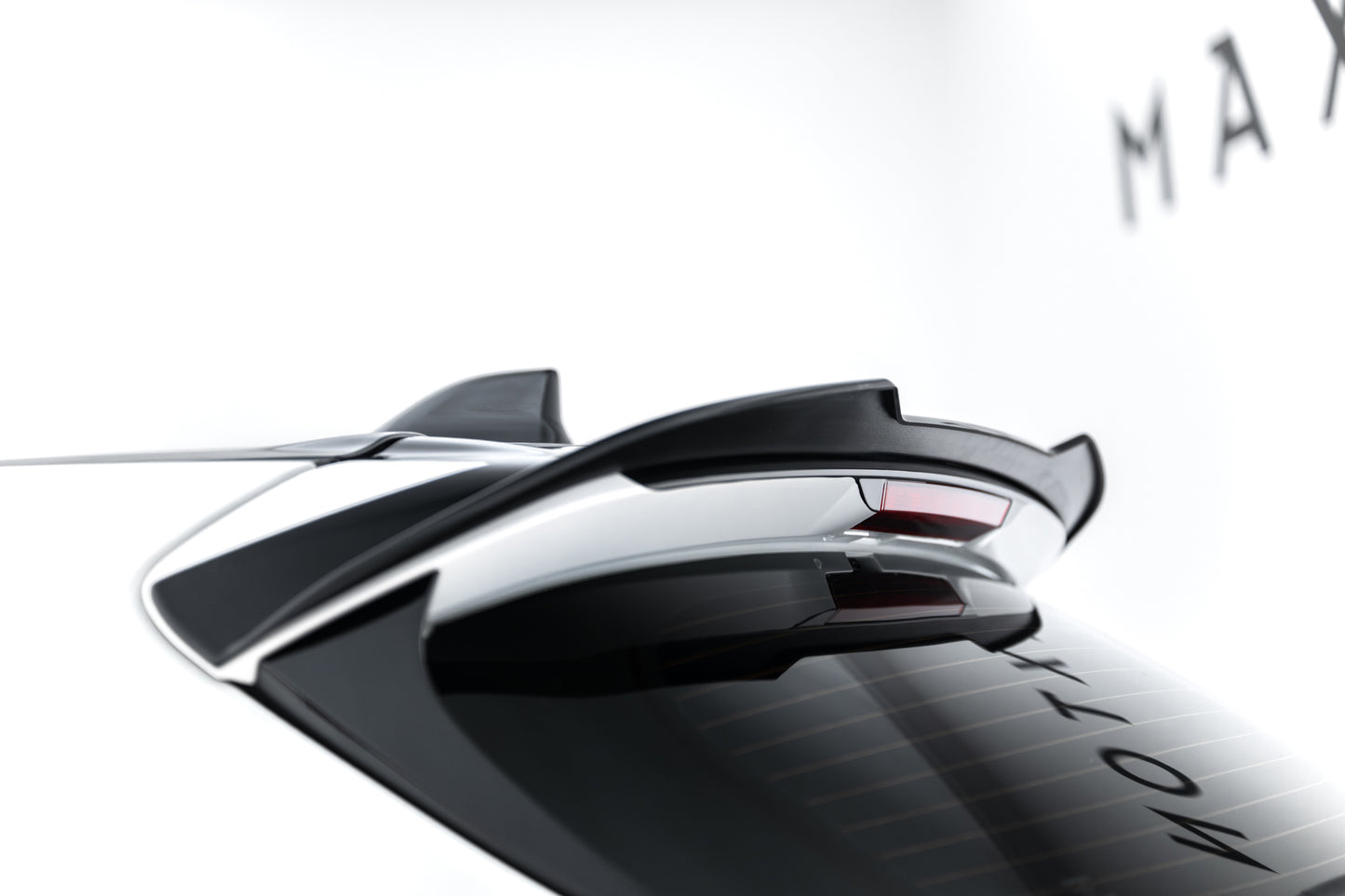 Spoiler cap toyota gr corolla mk12