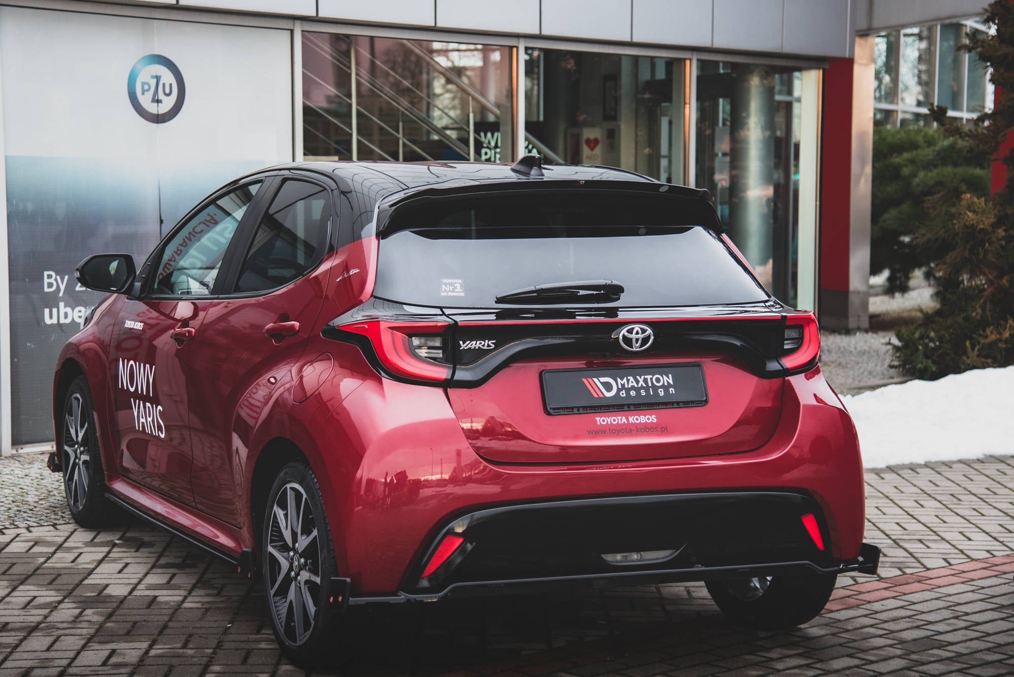 Spoilerin korkki v.1 Toyota Yaris MK4