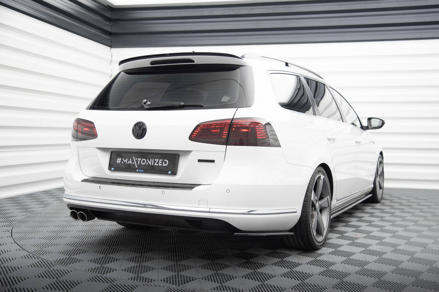 Spoileri Cap Volkswagen Passat -variantti B7
