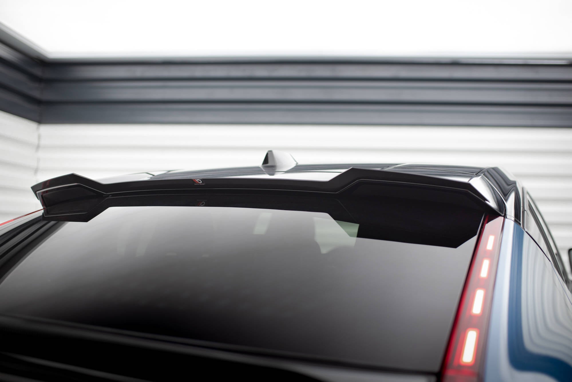Spoiler Cap Volvo C40 MK1