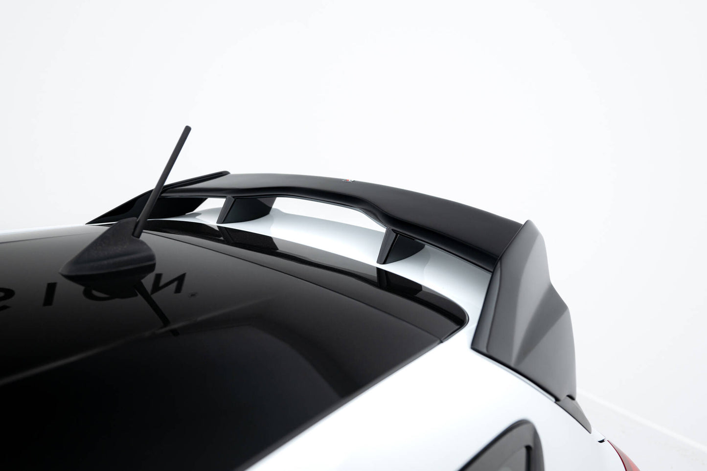 Spoiler ford fiesta st / st-line mk8 / mk8 facelift