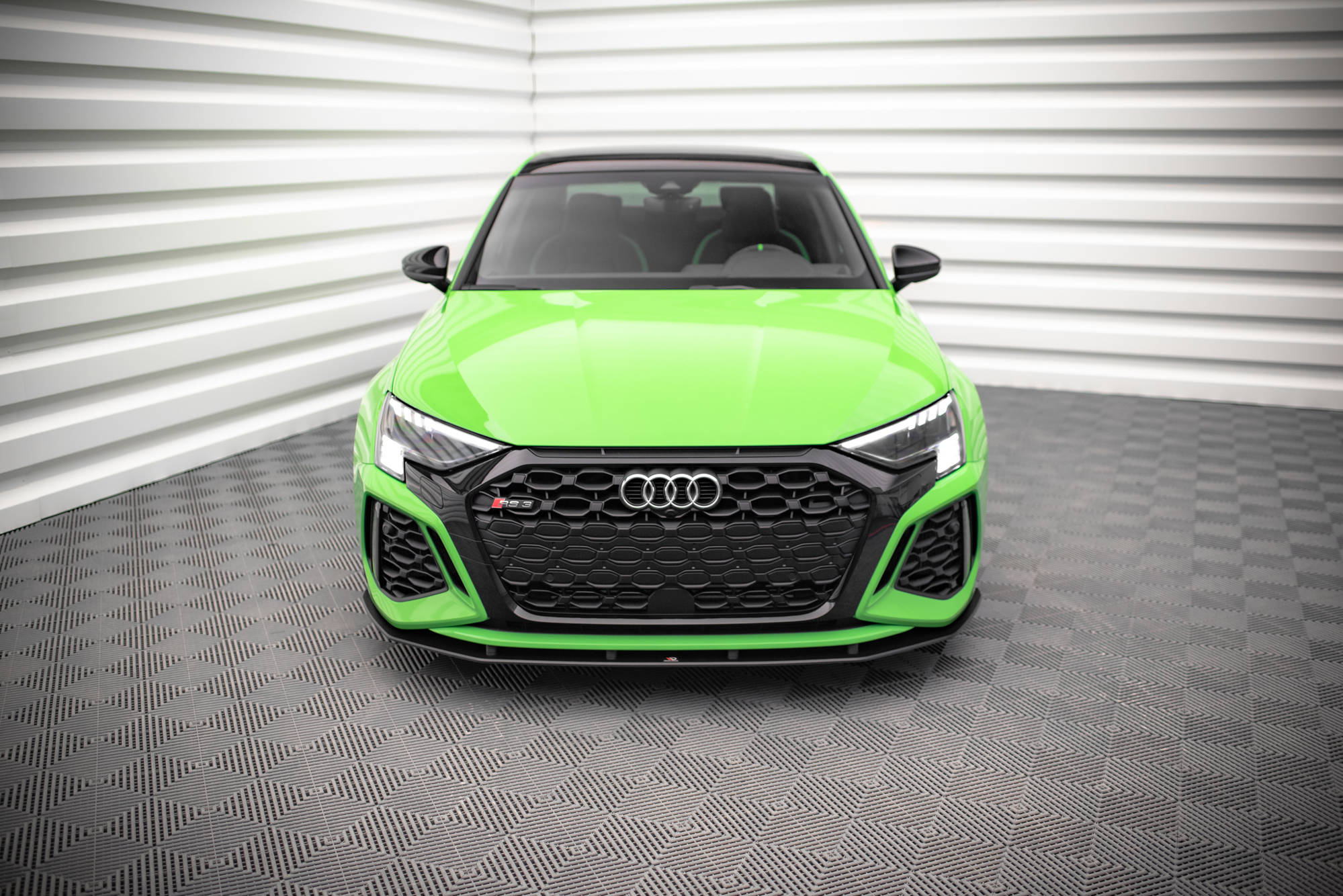 Street pro front splitter audi rs3 8y