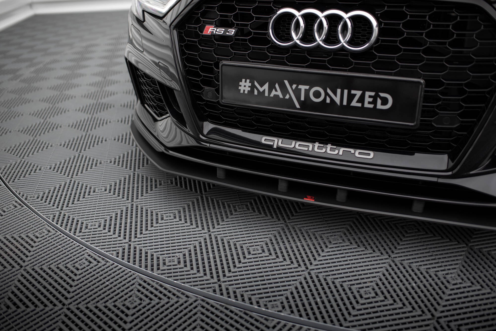 Street Pro frontsplitter til Audi RS3 sedan 8V facelift