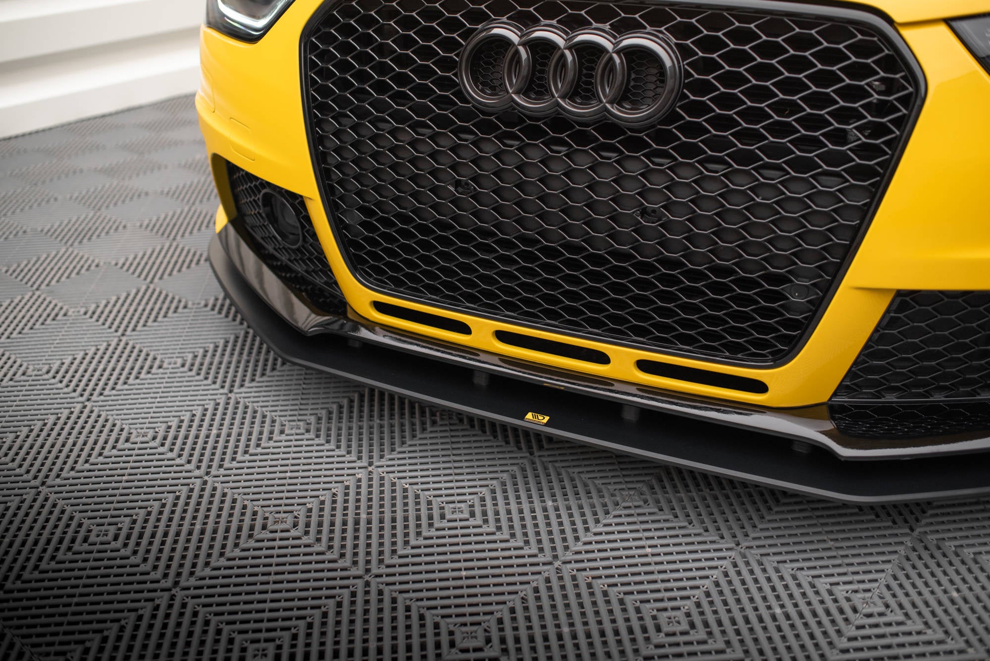 Street pro etusplitteri audi rs4 b8