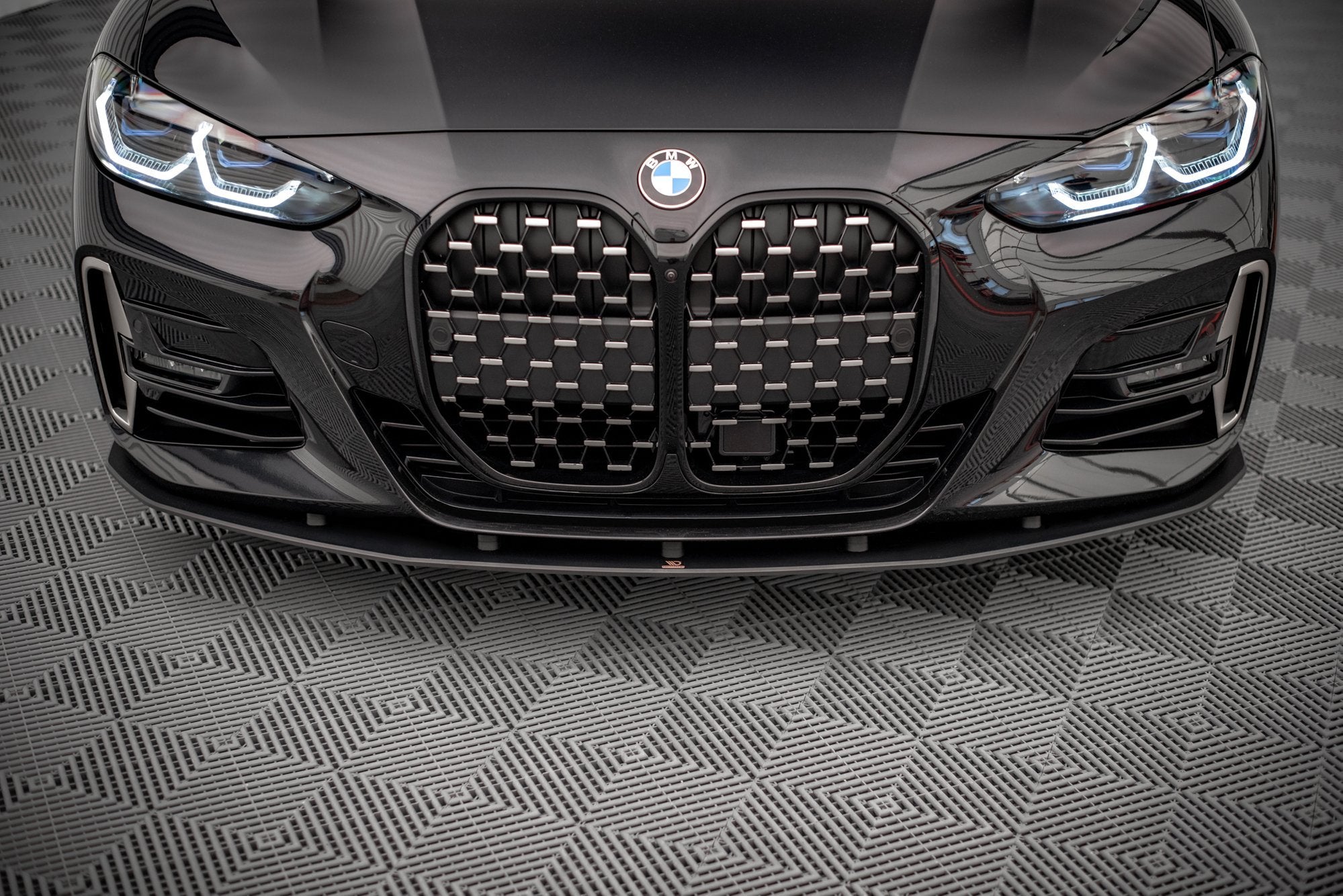 Street Pro Front Splits BMW 4 M-Pack / M440i G22 / G23 / G22 Facelift / G23 Facelift