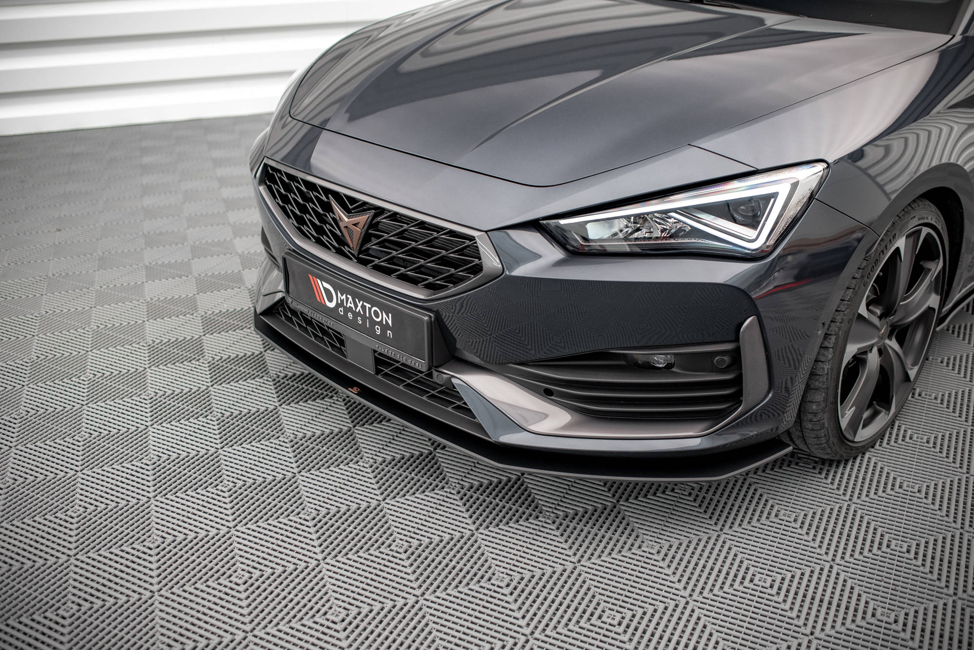 Street pro etusplitteri Cupra Leon mk1
