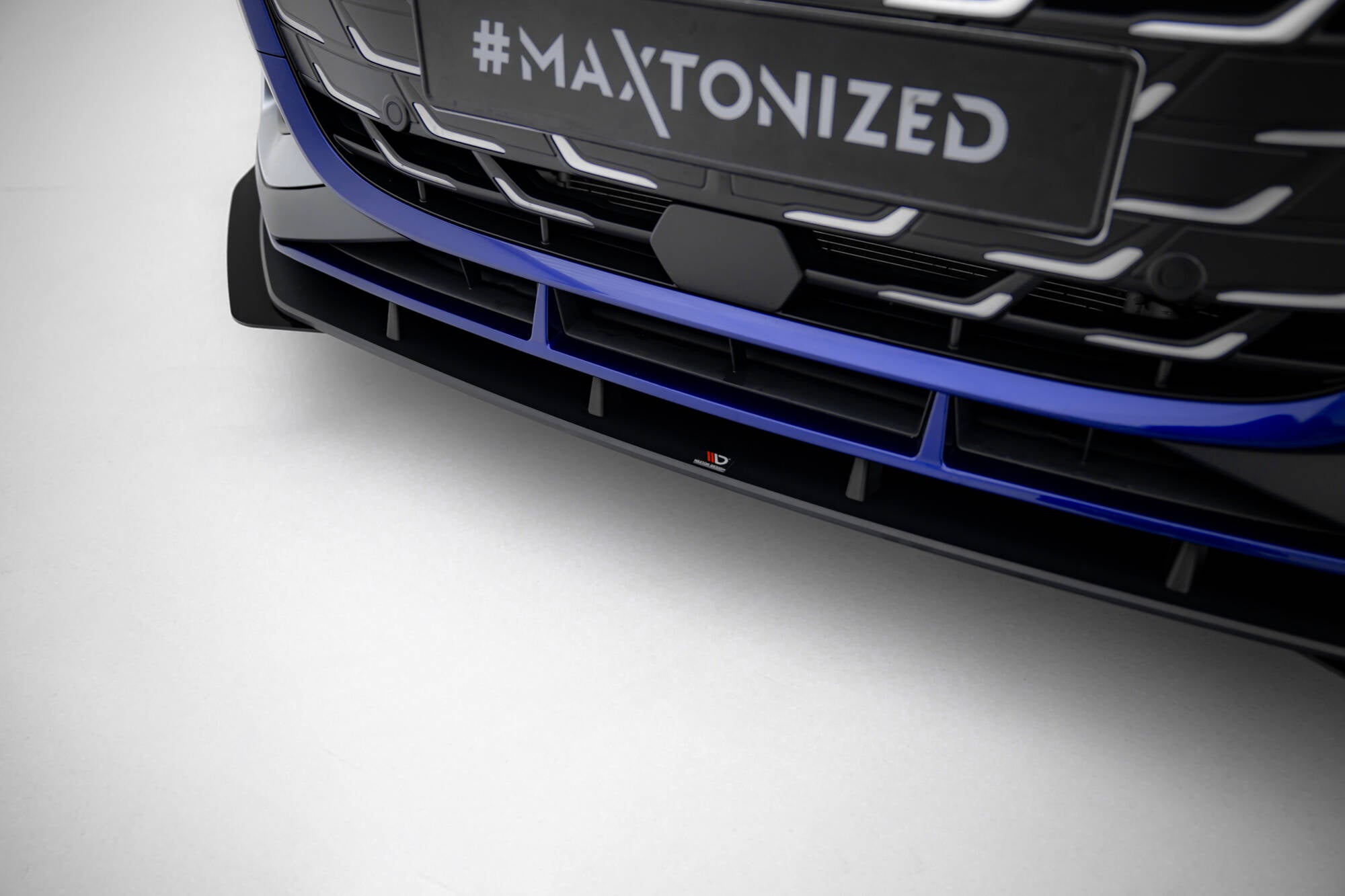 Street Pro Front Splitter + flapper Audi A3 S-Line sedan / S3 siden 8y ansigtsløftning