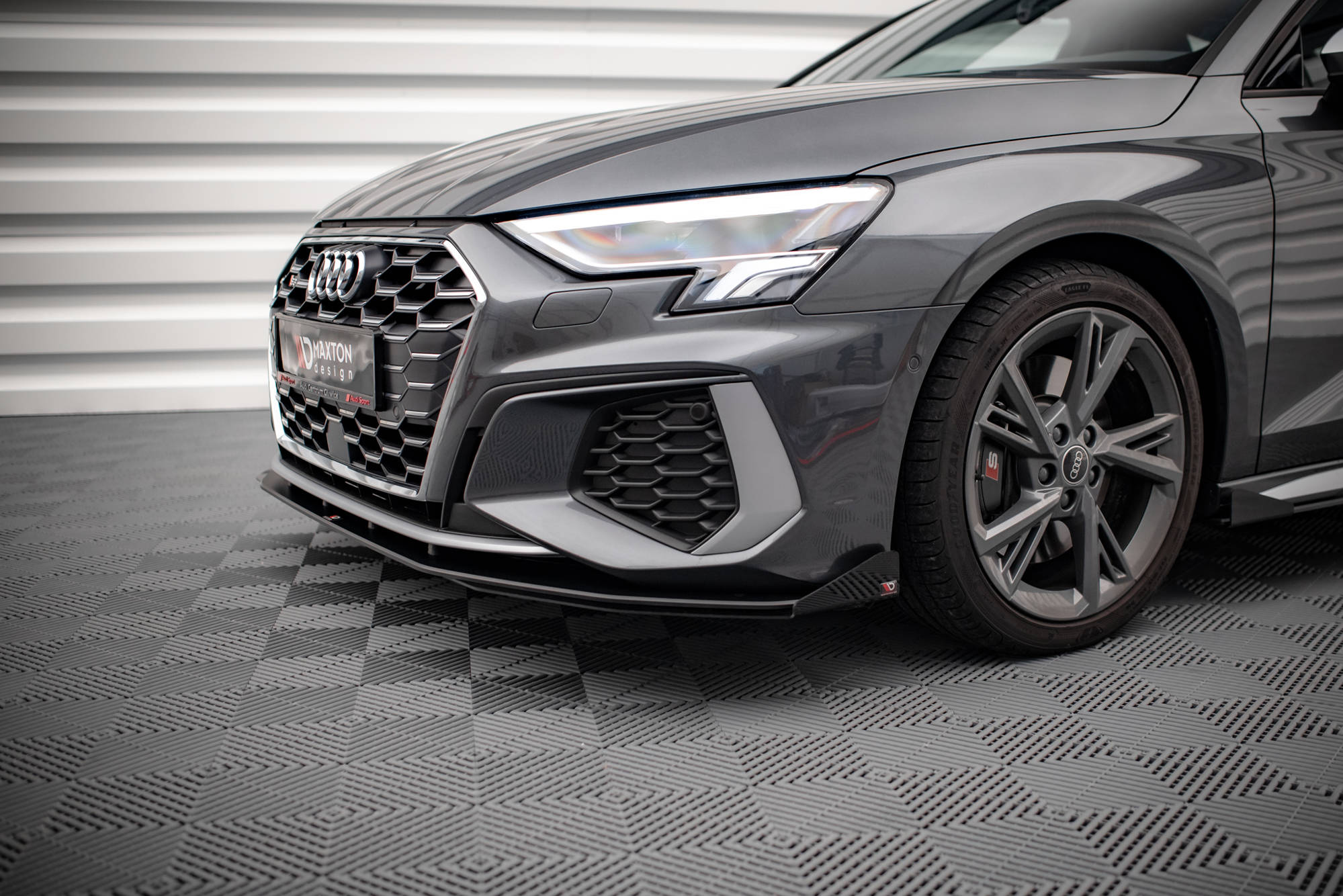 Street pro frontsplitter + klaffer audi s3 / a3 s-line 8y