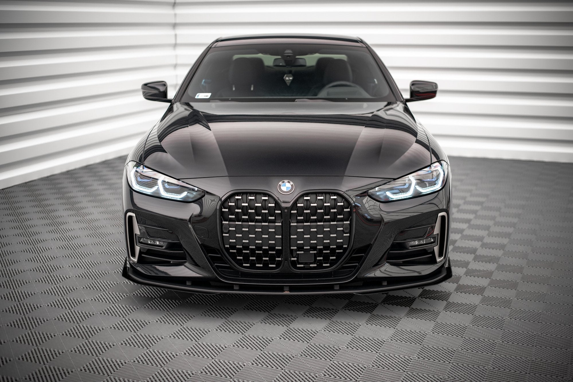Street Pro Front Splits + flapper BMW 4 M-Pack / M440i G22 / G23 / G22 Facelift / G23 Facelift