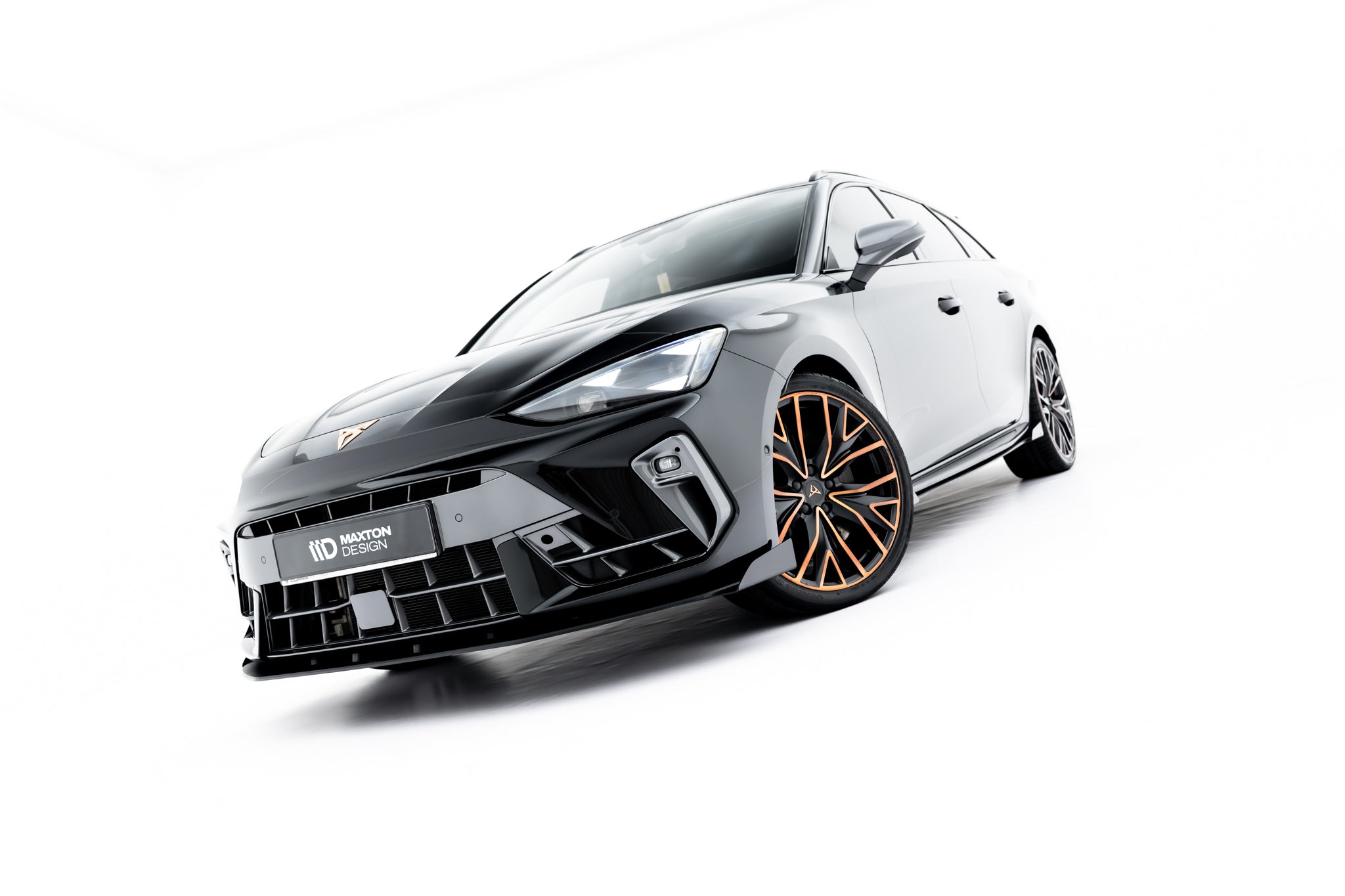 Street Pro etusplitteri + läpät Cupra Leon ST / Hatchback mk1 facelift