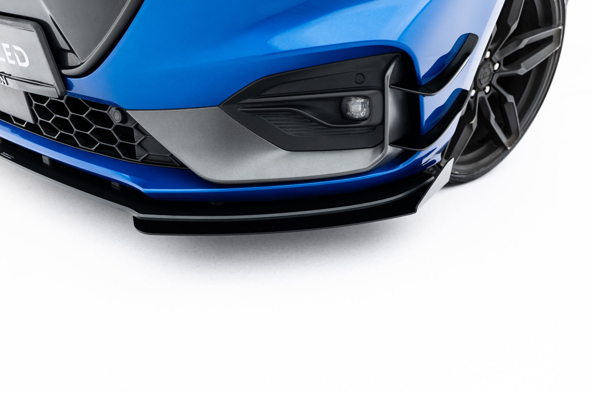 Street pro front splitter + flaps ford focus st / st-line mk4