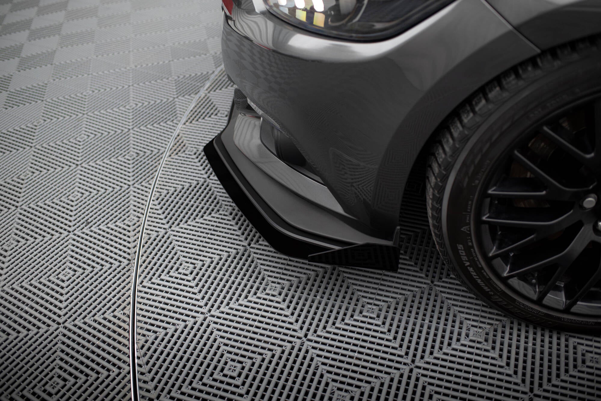 Street pro front splitter + flaps ford mustang gt mk6