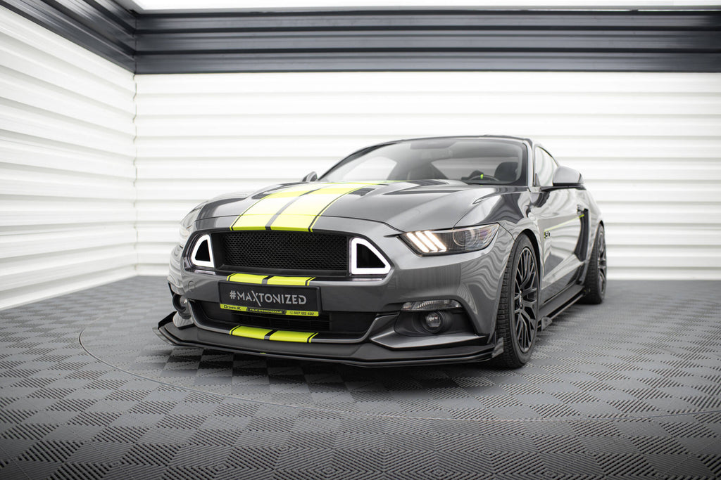 Street Pro etujakaja + läpät ford mustang gt mk6