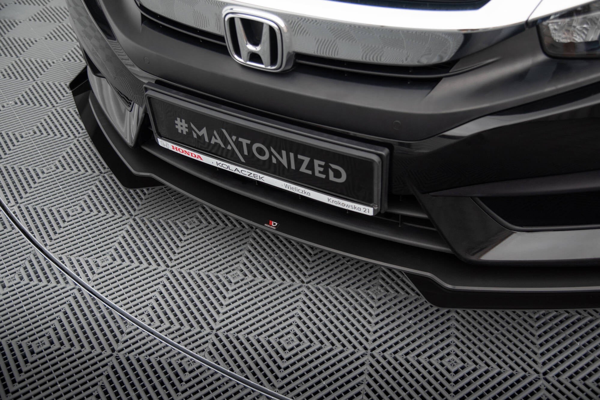Street Pro Front Splits + Flaps Honda Civic MK10