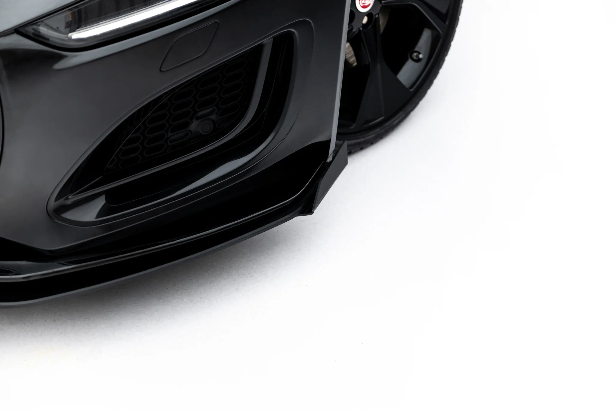 Street pro front splitter + flaps jaguar f-type x152 facelift 2