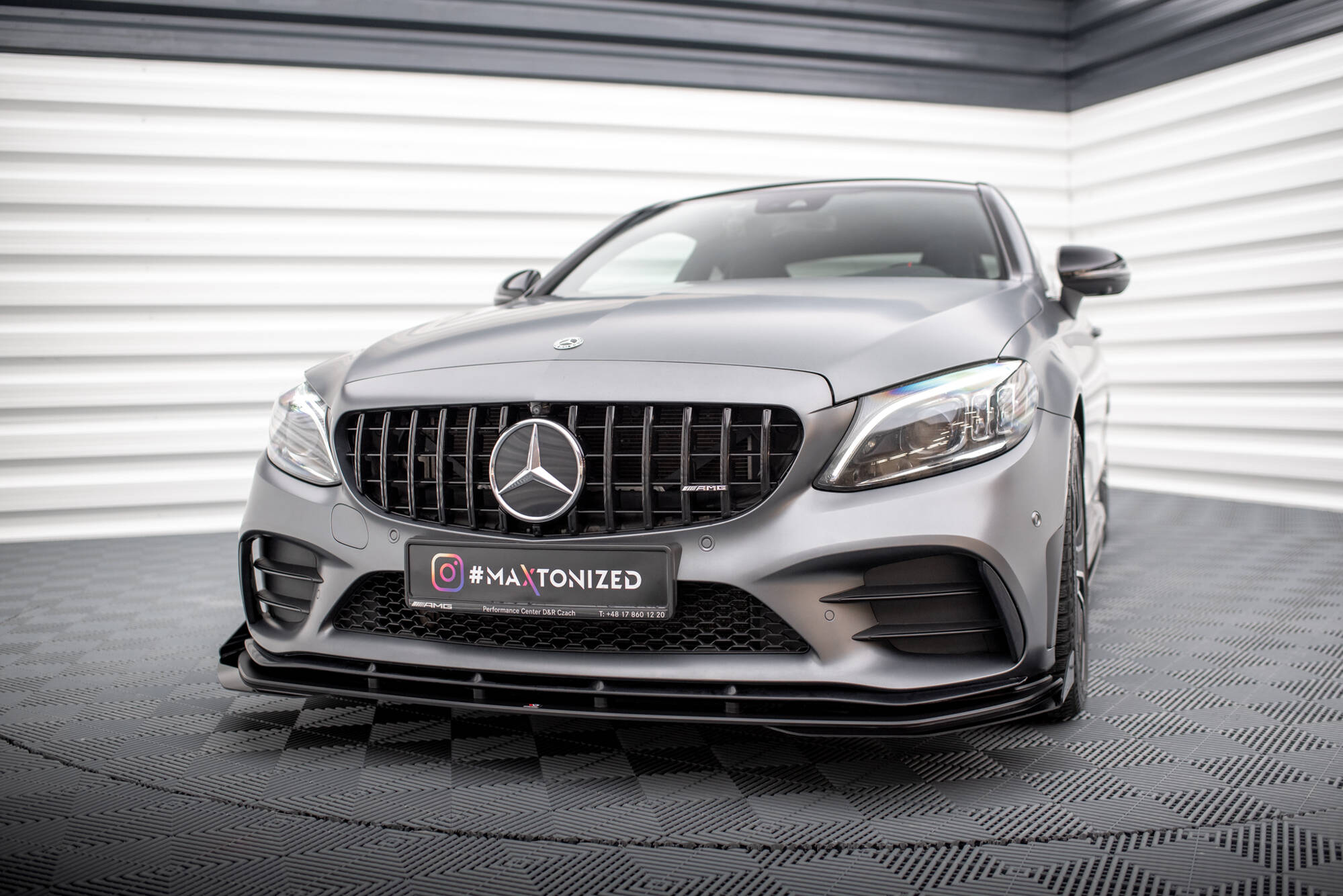 Street Pro Front Splitter + flapper Mercedes-AMG C43 Coupe / Cabrio C205 Facelift / A205 Facelift