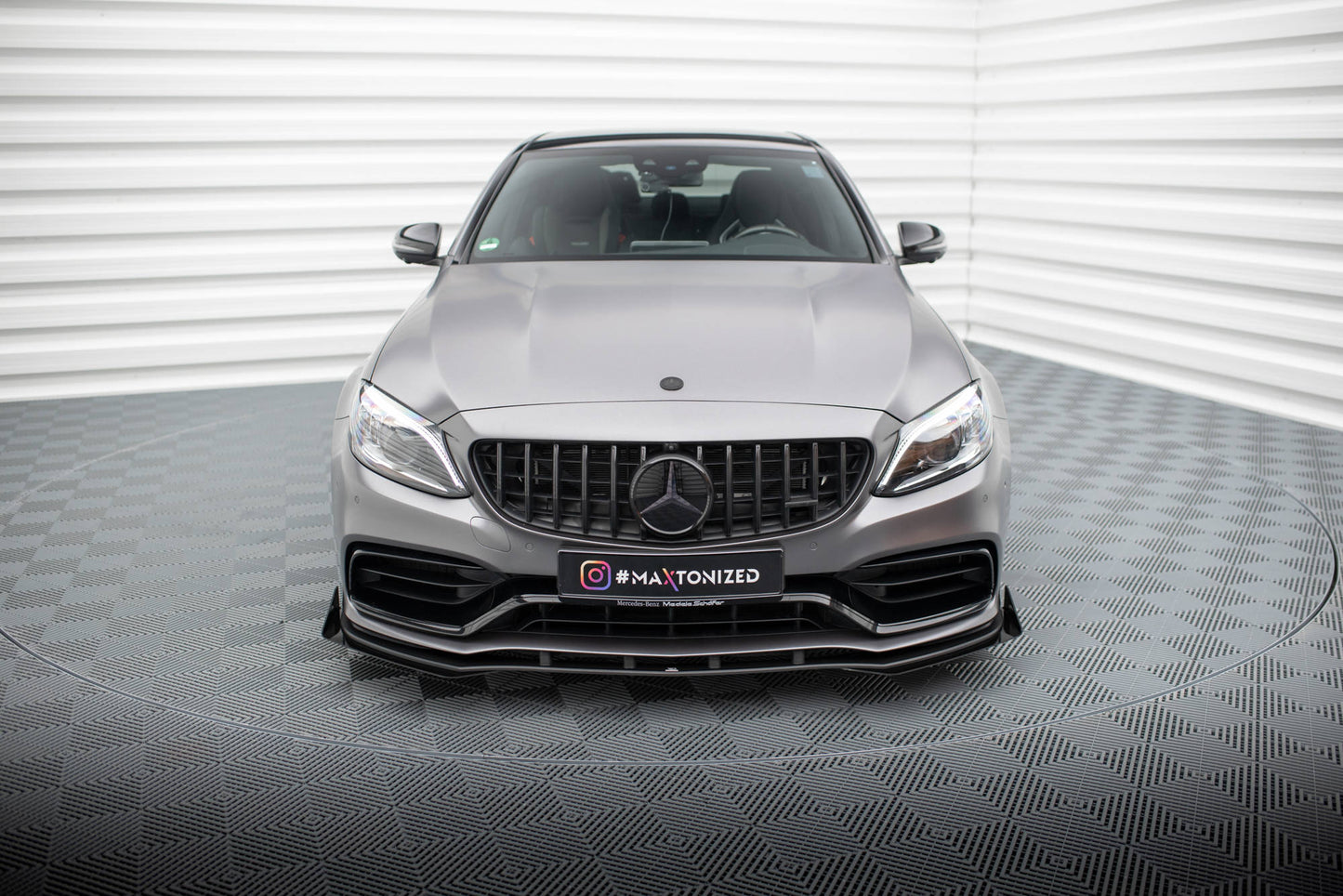 Street pro front splitter + flaps mercedes-amg c63 sedan / estate w205 facelift