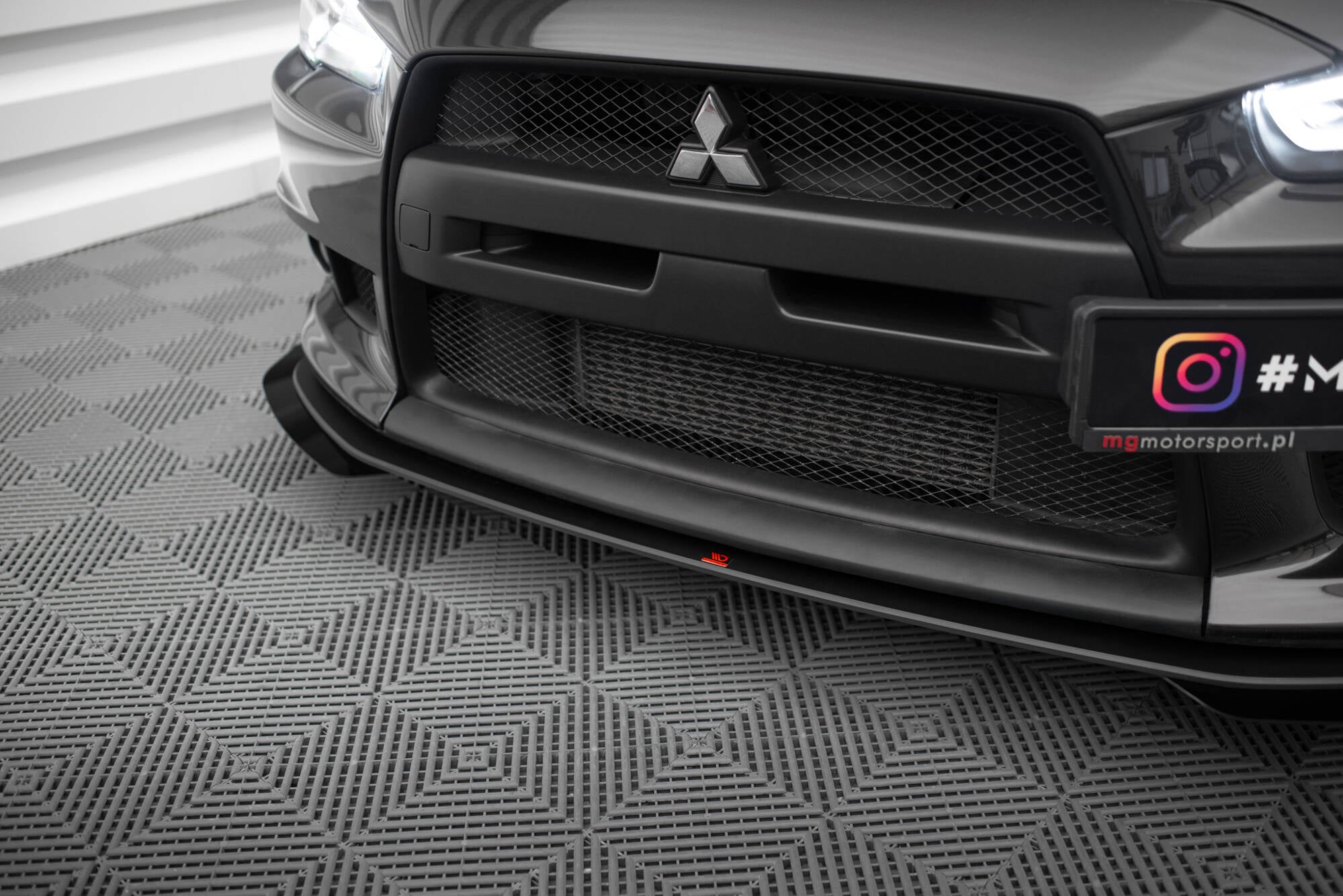 Street Pro Front Splits + Flaps Mitsubishi Lancer Evo X