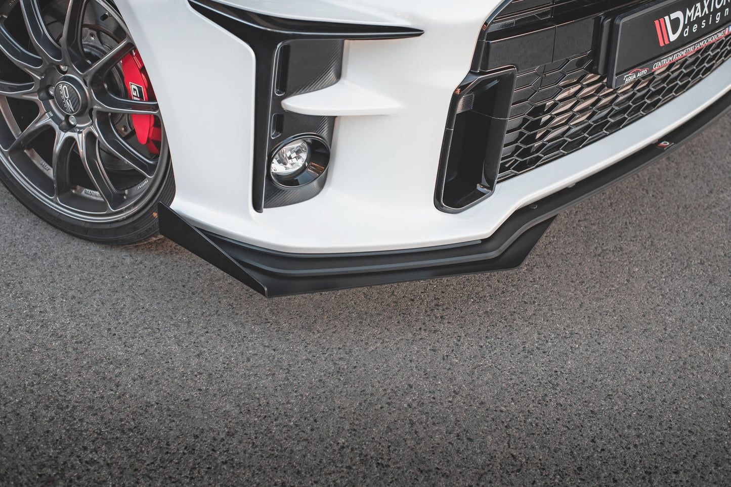 Street pro front splitter + flaps toyota gr yaris mk4