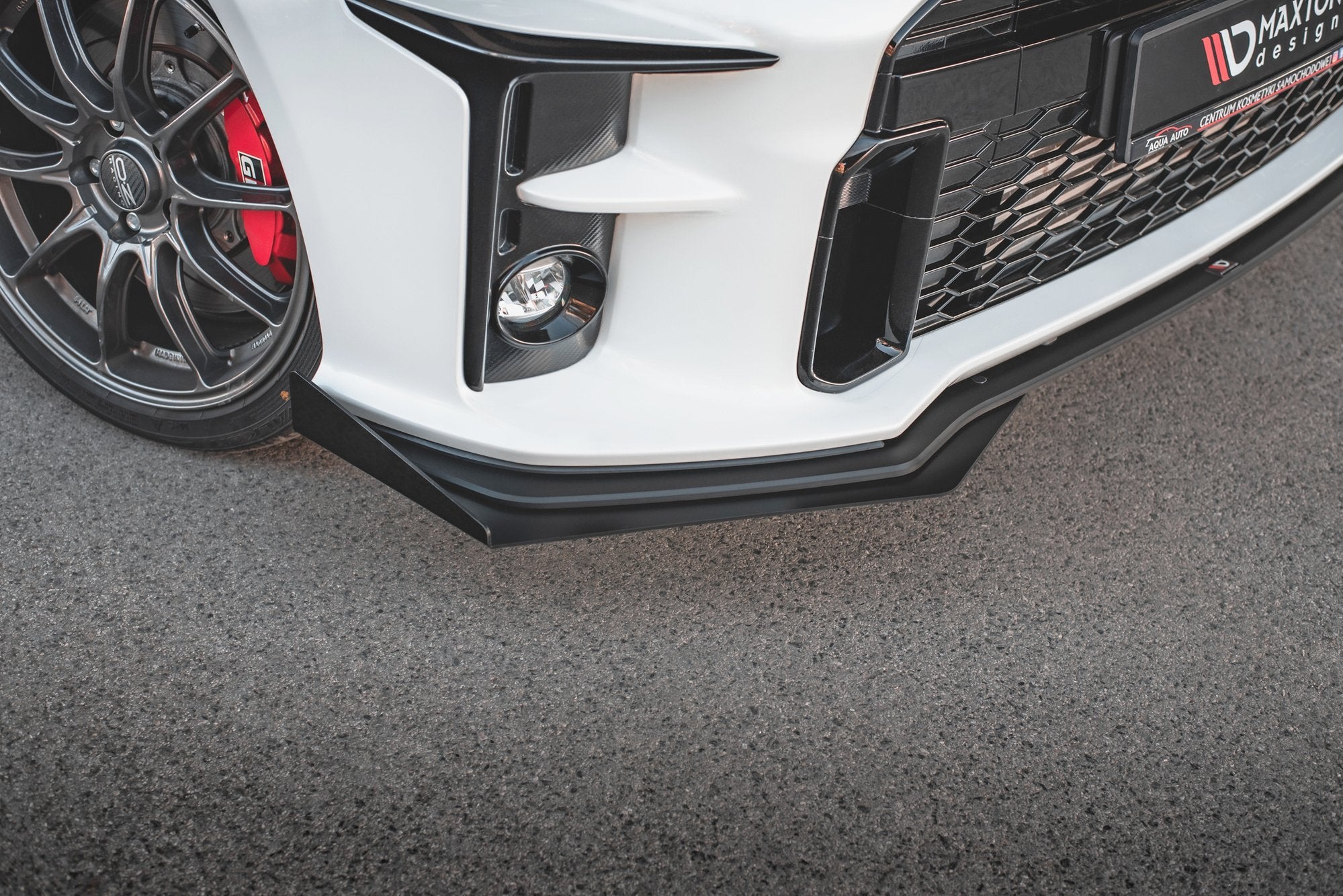Street pro etujakaja + läpät toyota gr yaris mk4